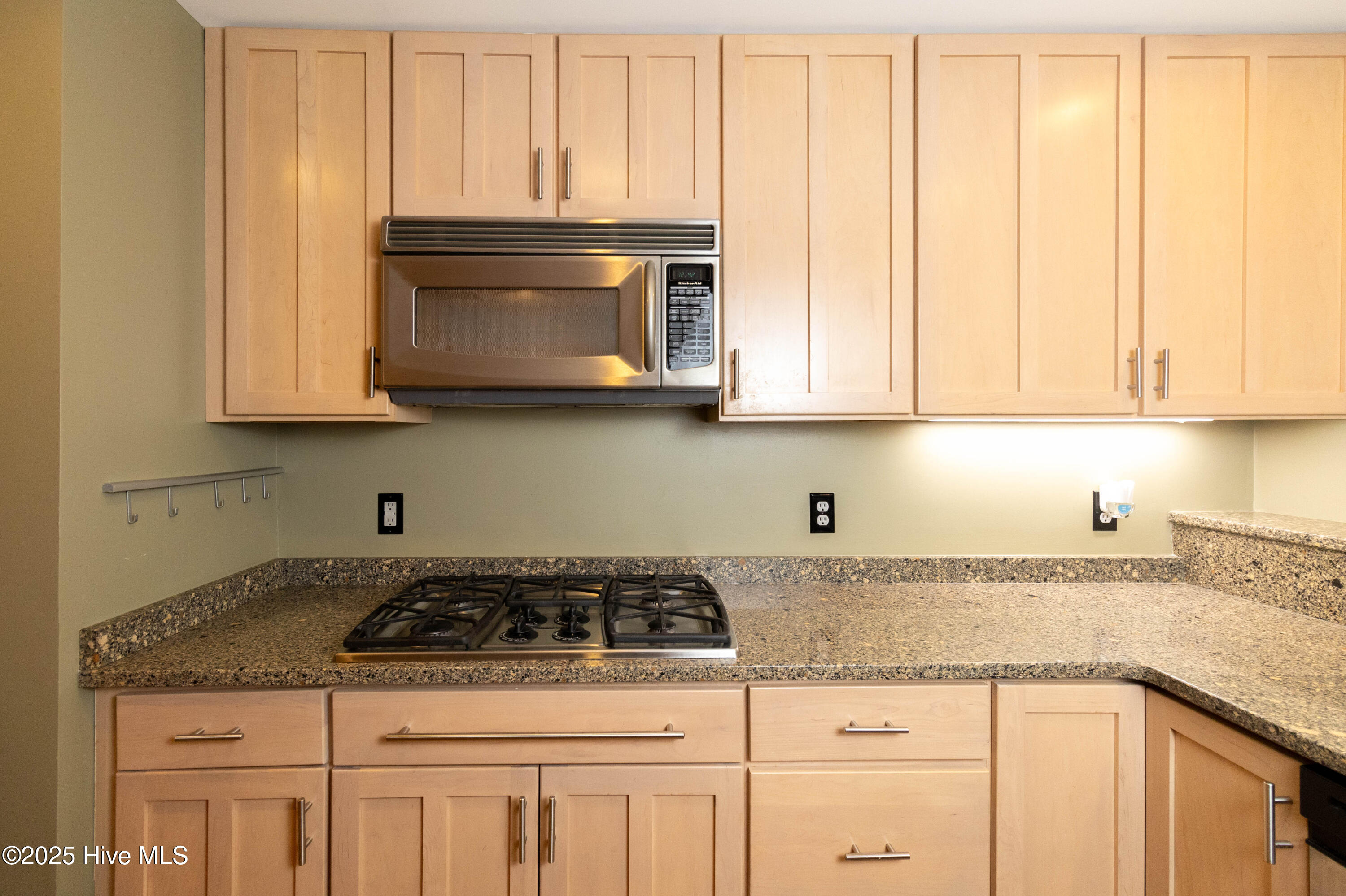 715 Mcmullan Avenue Unit 204 Property Photo 16