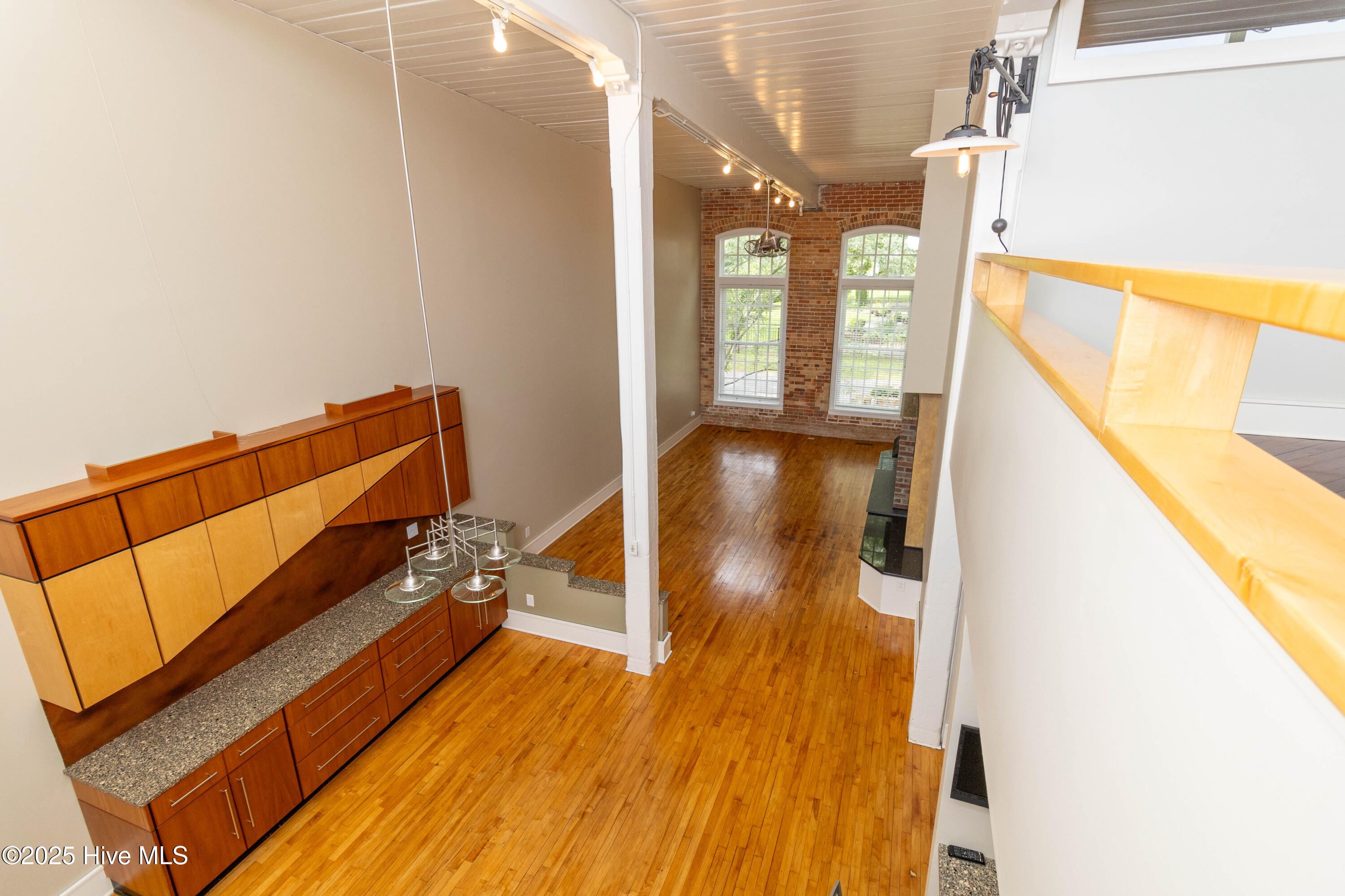 715 Mcmullan Avenue Unit 204 Property Photo 21