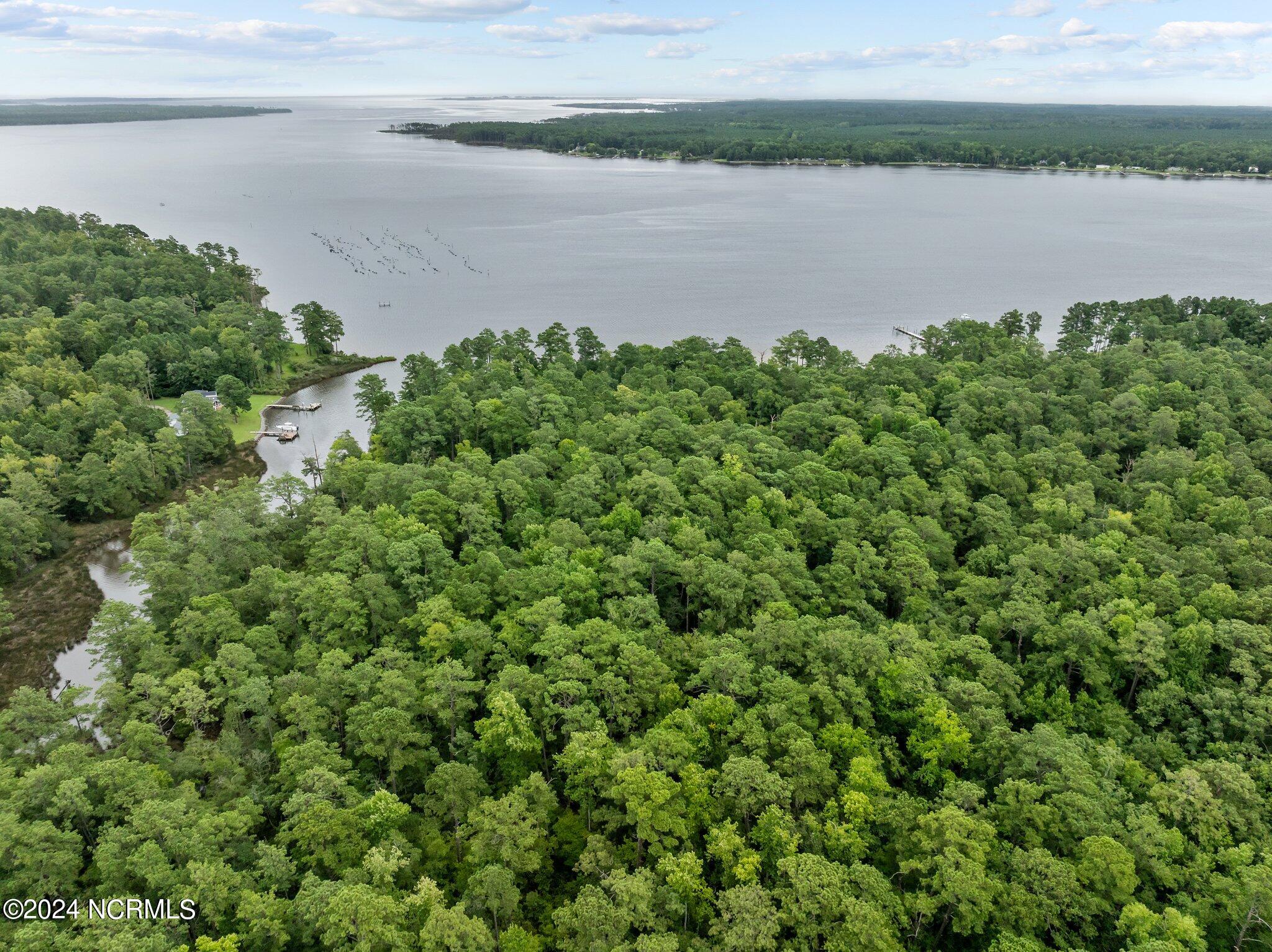 000 Blue Heron Drive Property Photo 15