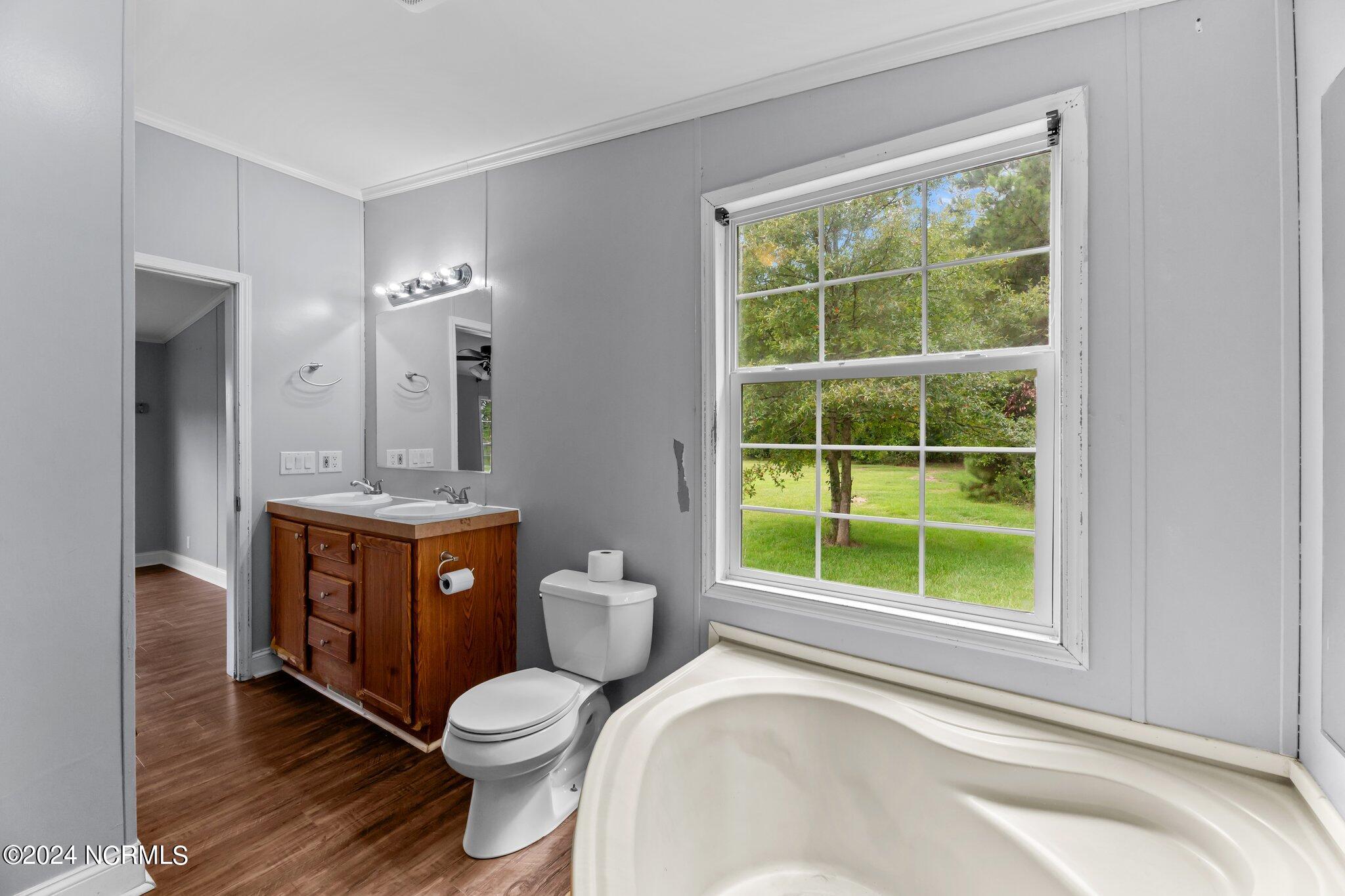 4118 Race Track Road Property Photo 13