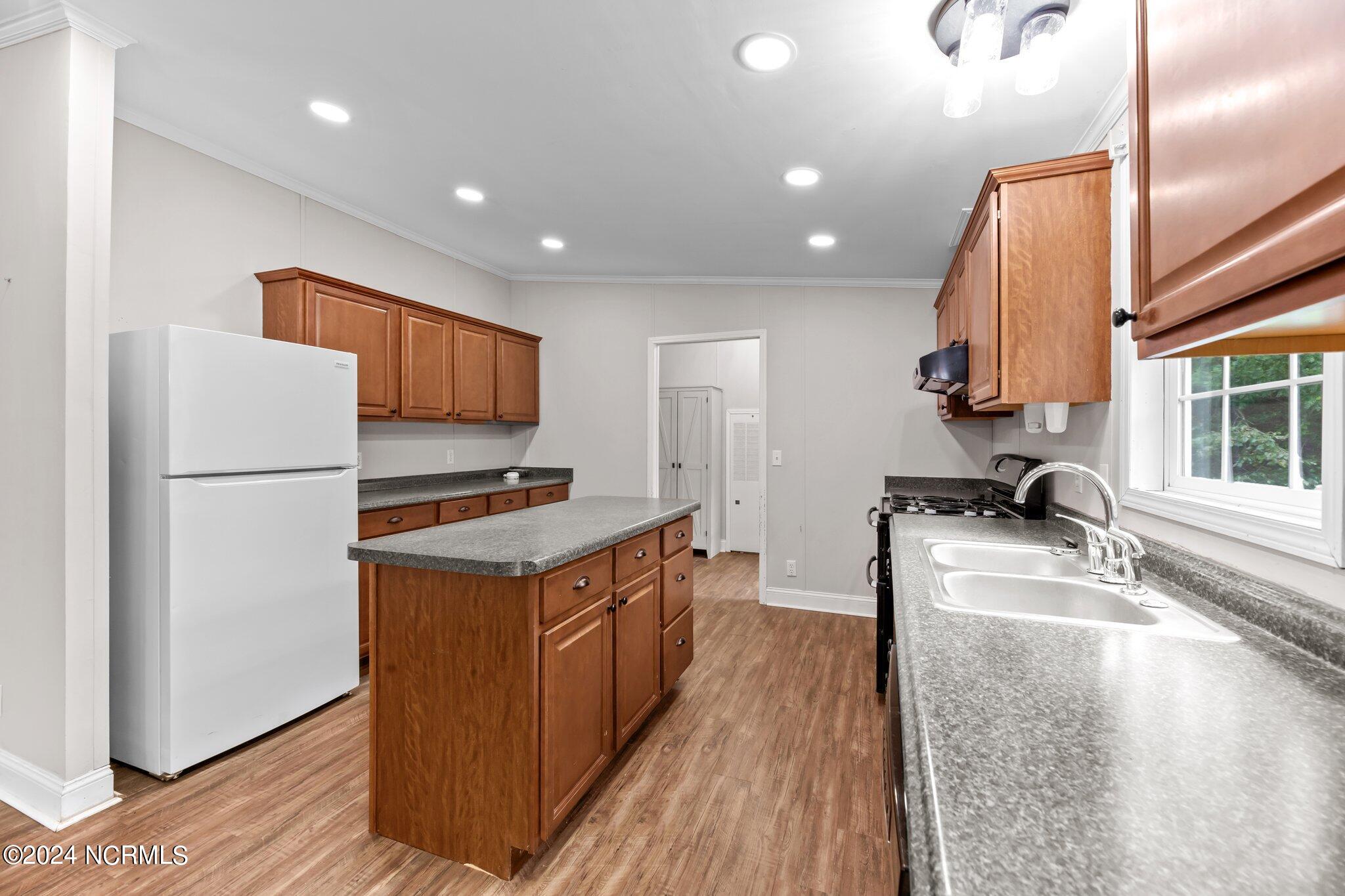 4118 Race Track Road Property Photo 16