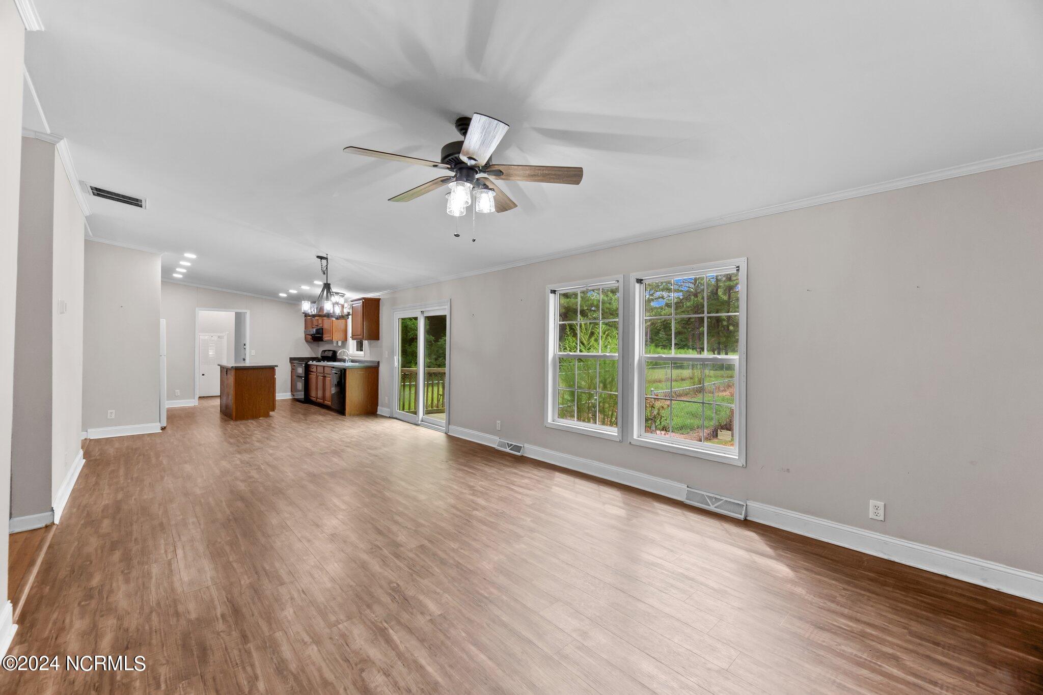 4118 Race Track Road Property Photo 21