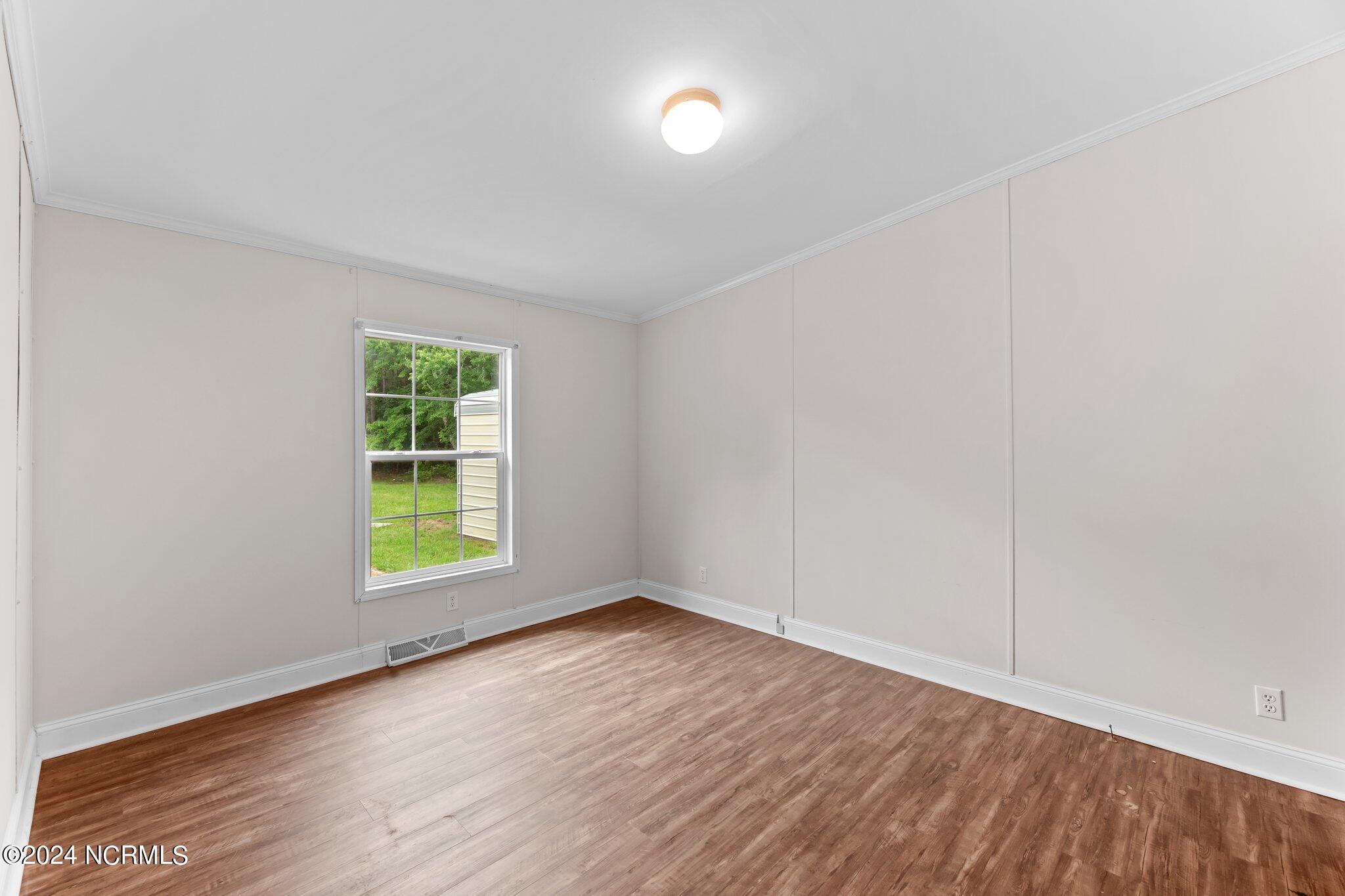 4118 Race Track Road Property Photo 24