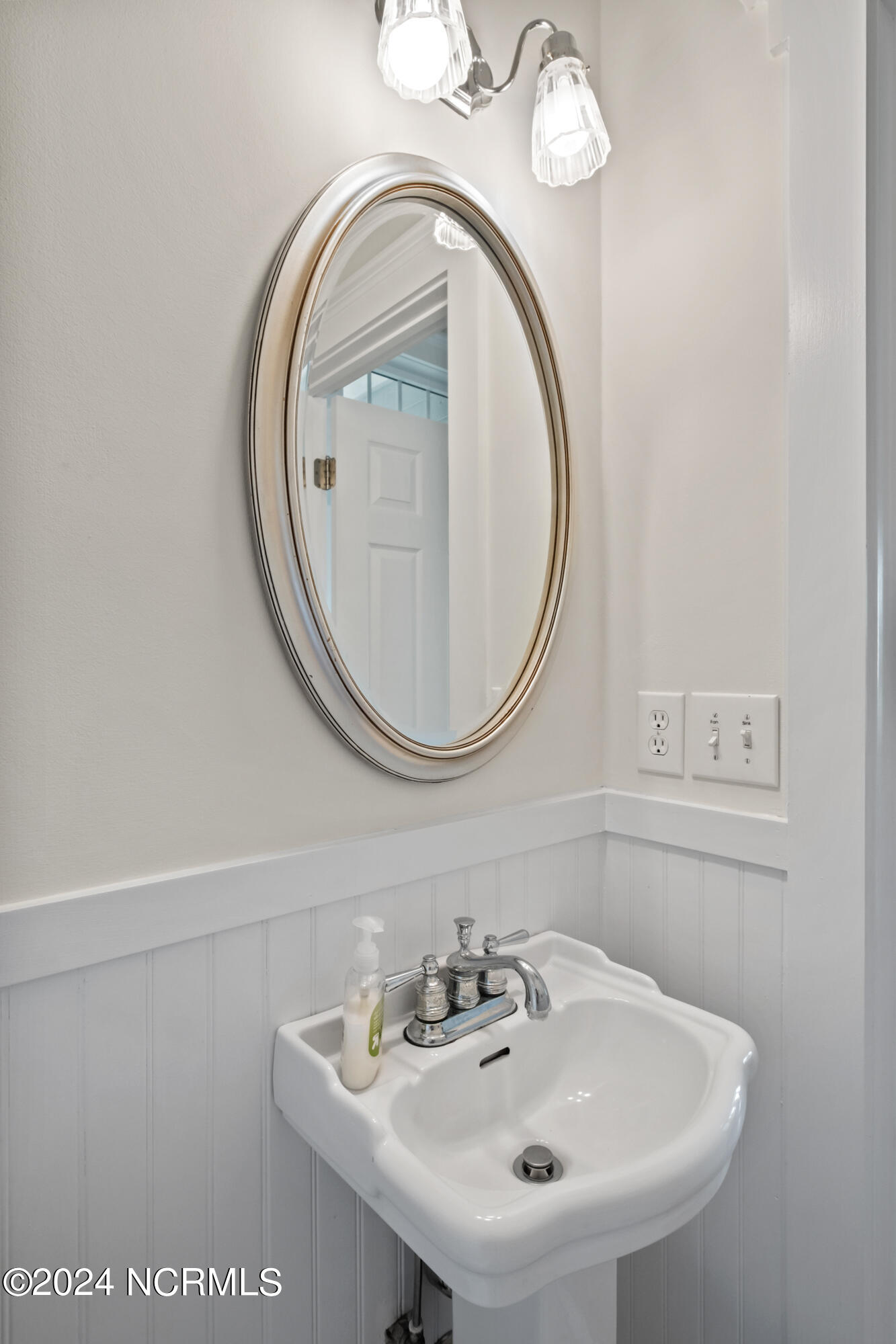 604 Currituck Way Property Photo 18