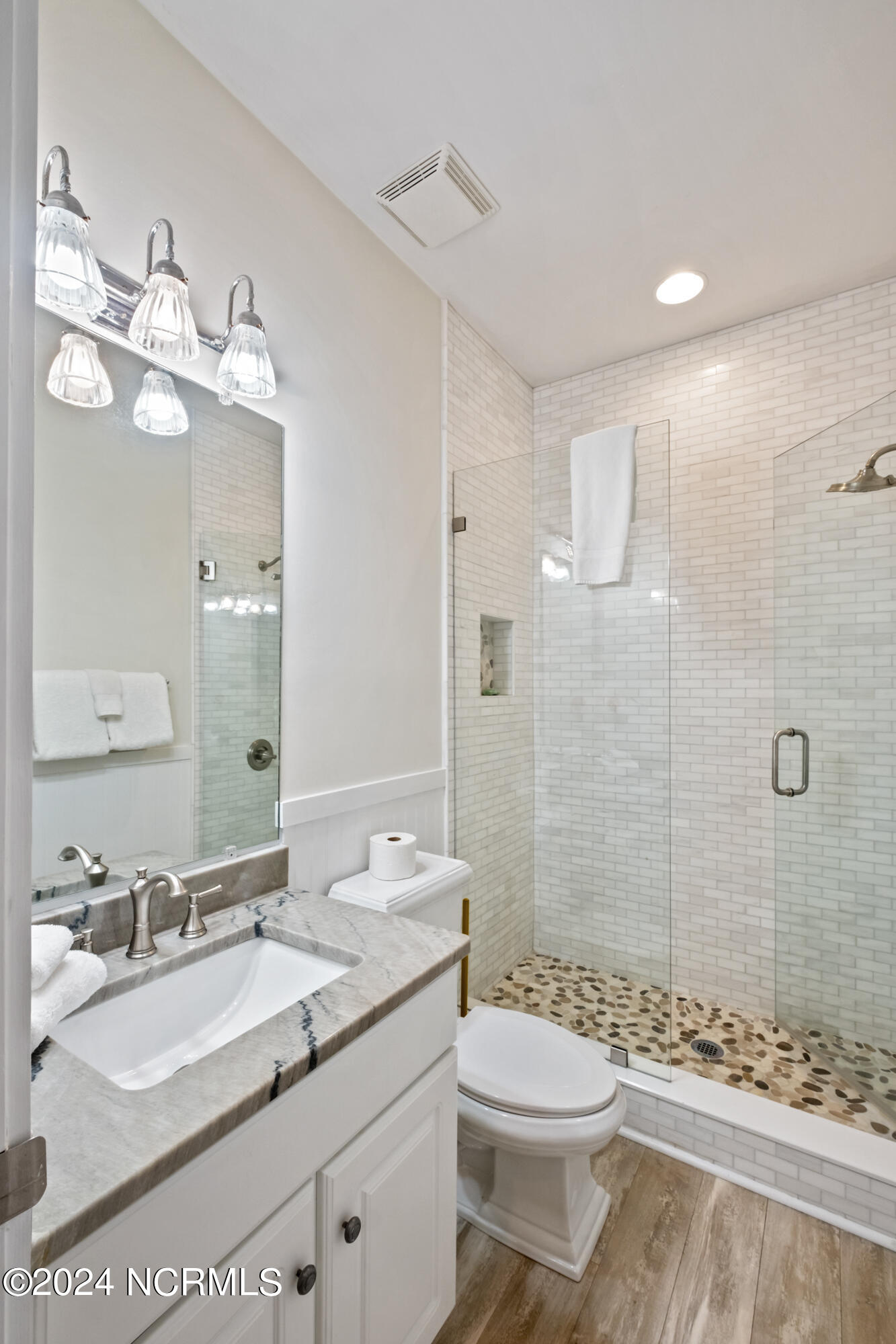 604 Currituck Way Property Photo 35