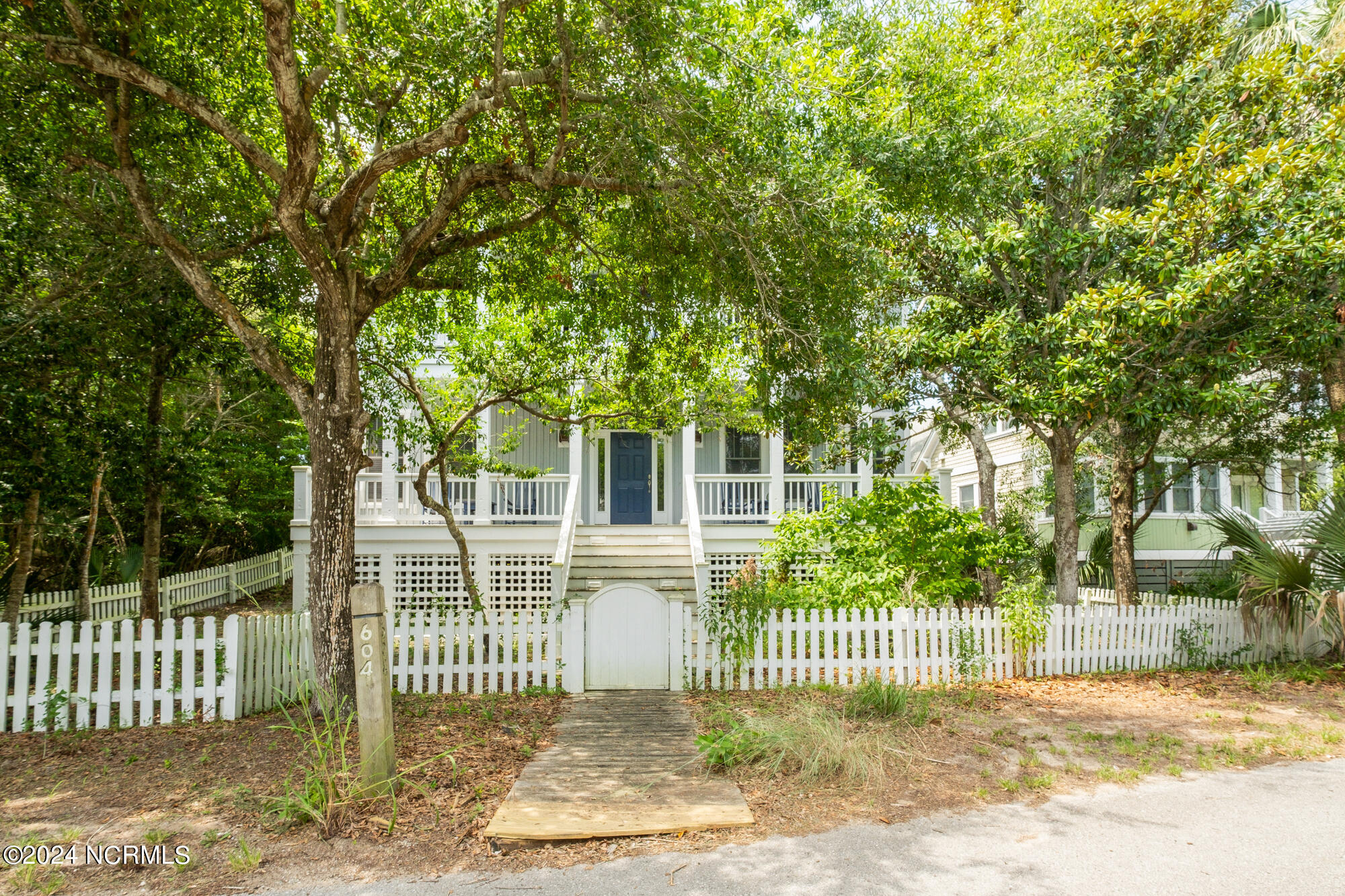604 Currituck Way Property Photo 44