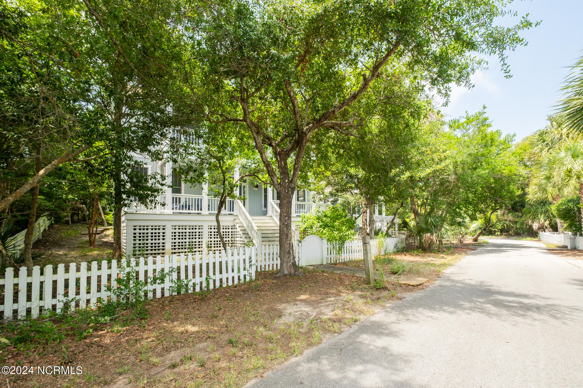 604 Currituck Way Property Photo 45