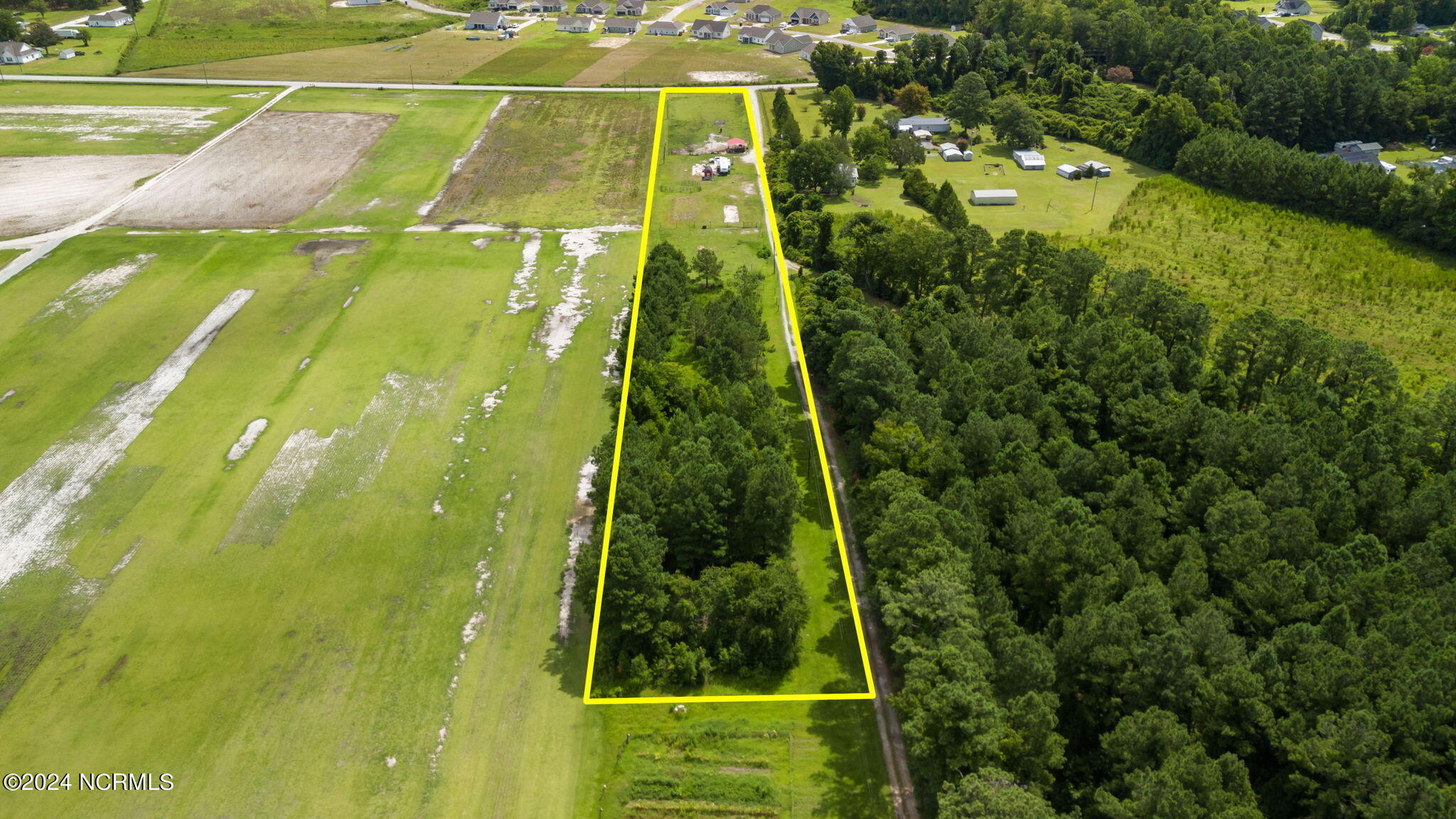 1571 Belgrade Swansboro Road Property Photo 2
