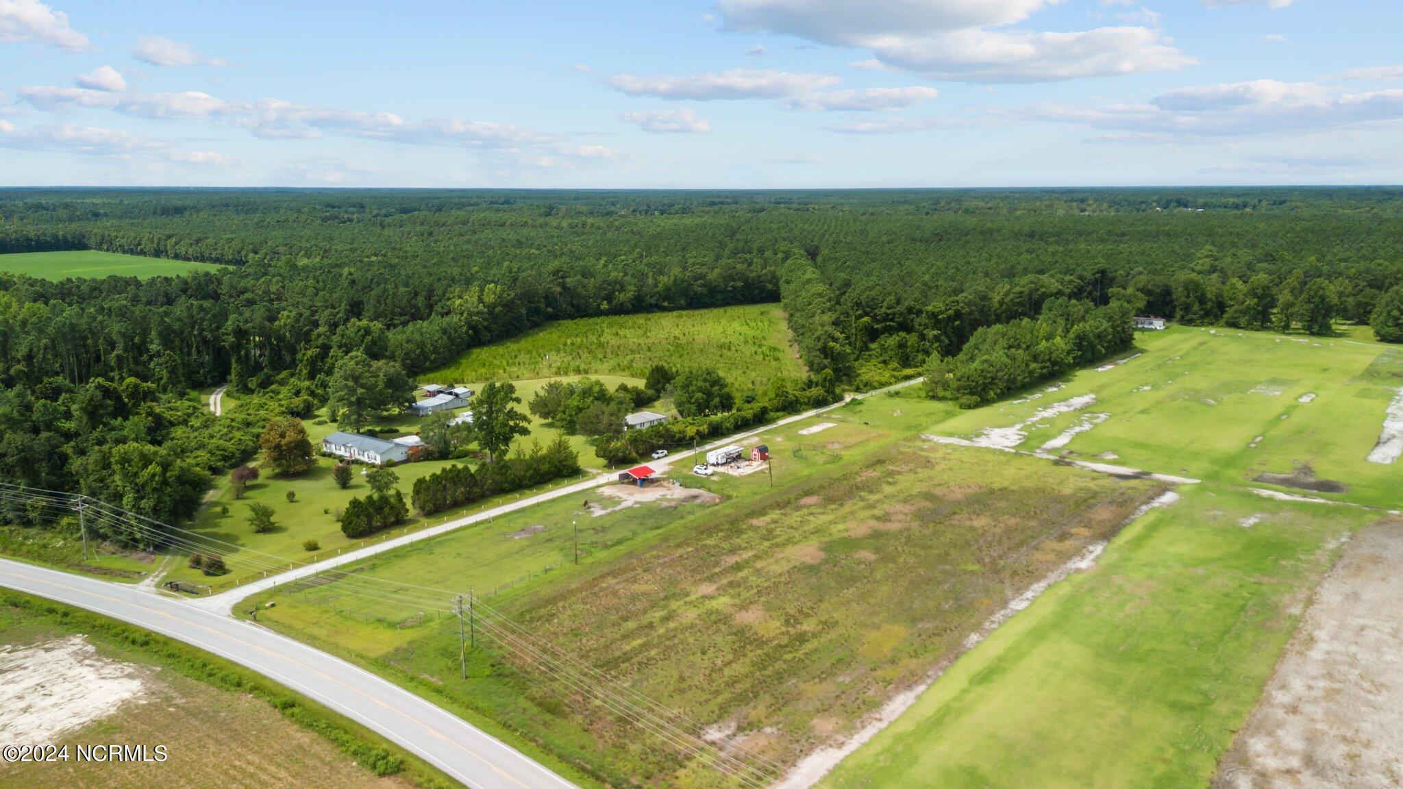 1571 Belgrade Swansboro Road Property Photo 3