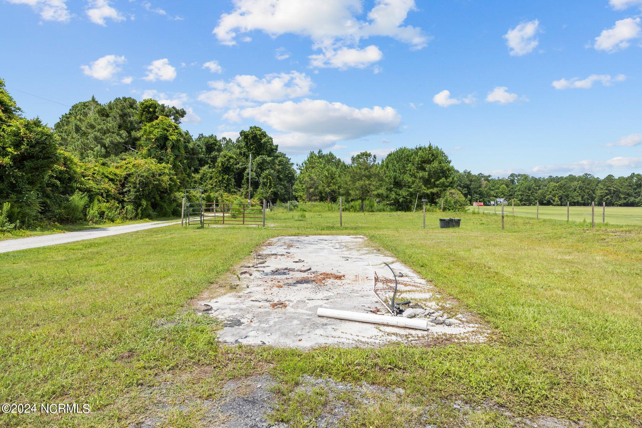 1571 Belgrade Swansboro Road Property Photo 9