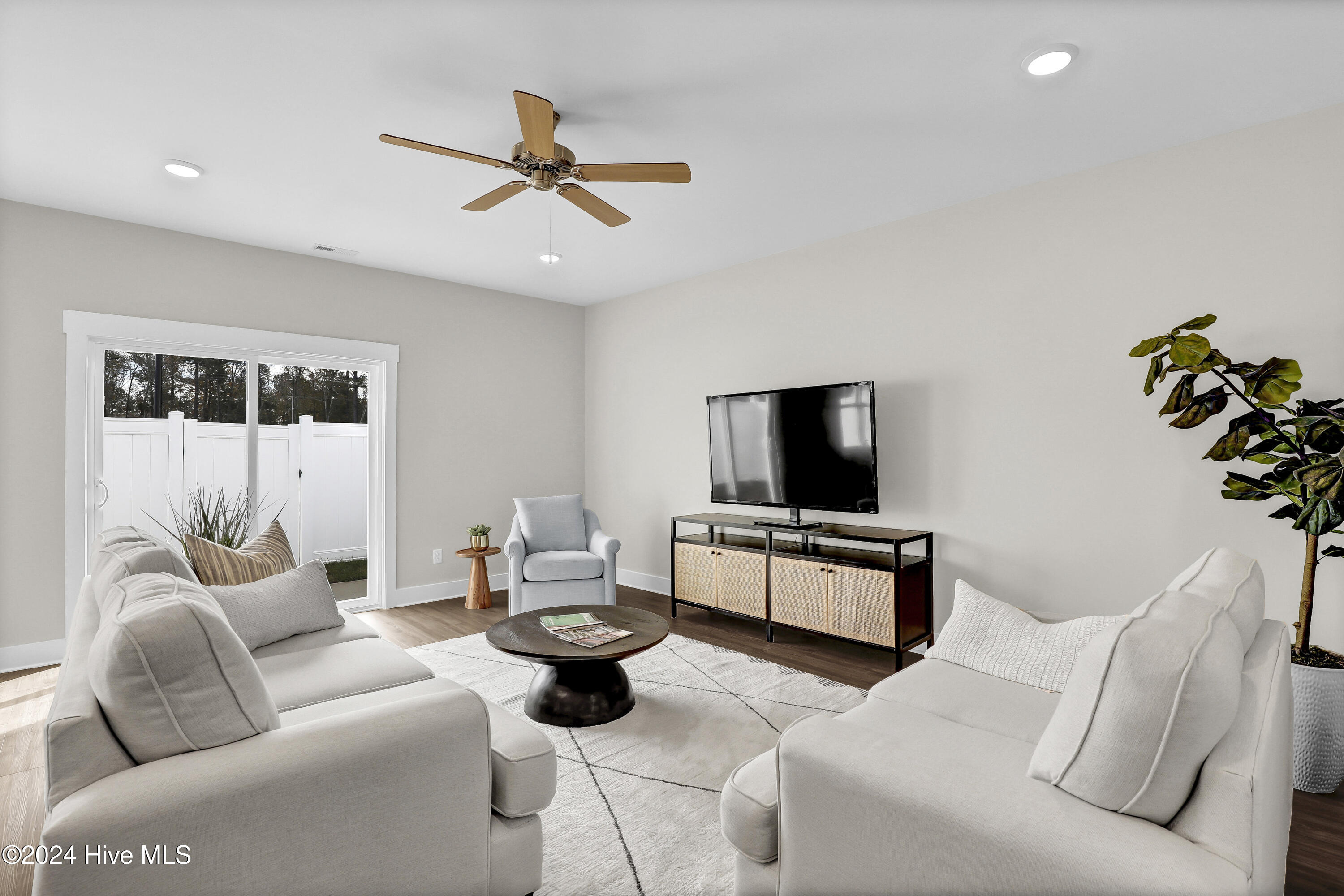 3227 Beaus Drive Property Photo 5