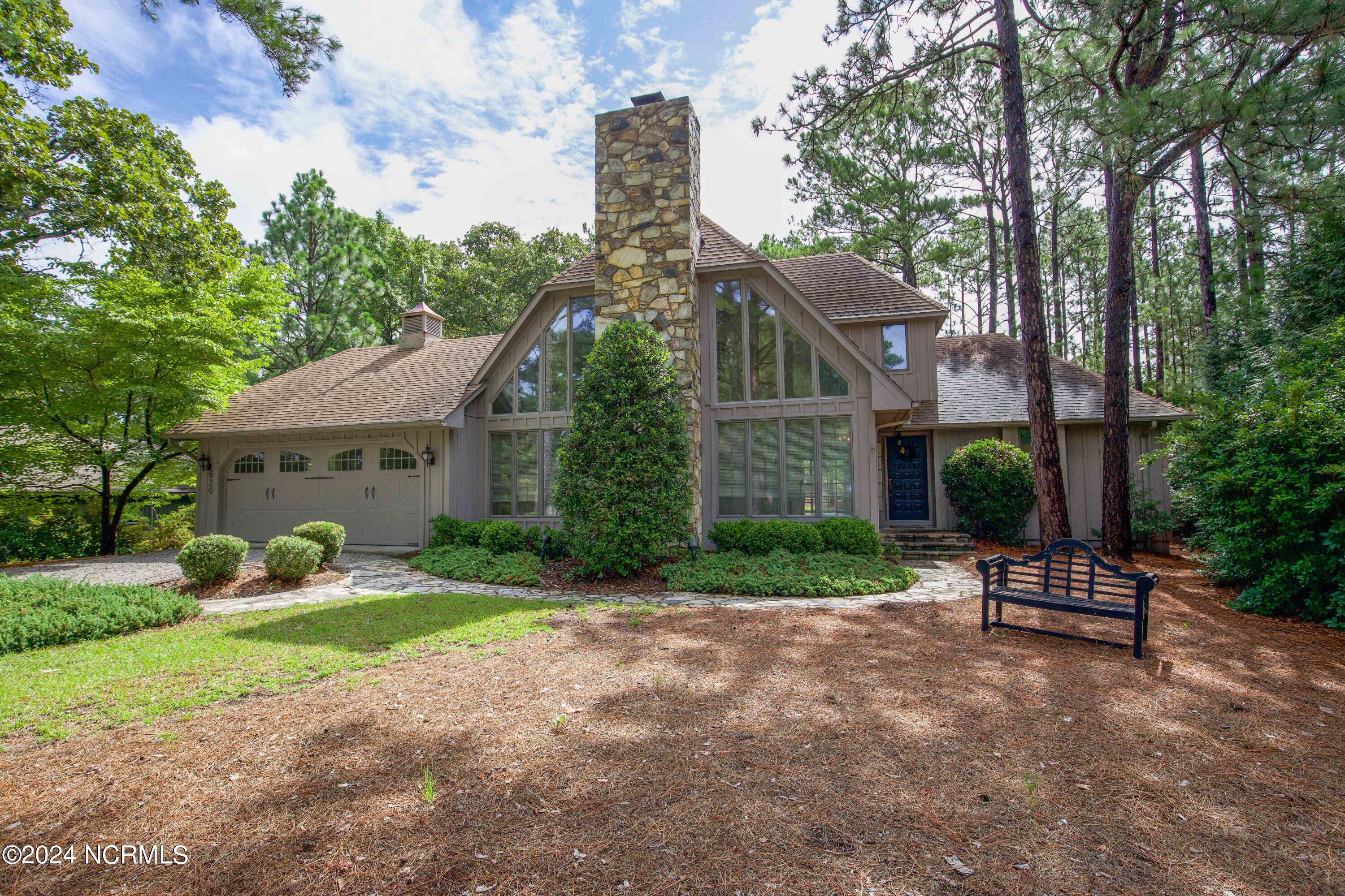 620 Diamondhead Drive S Property Photo 8