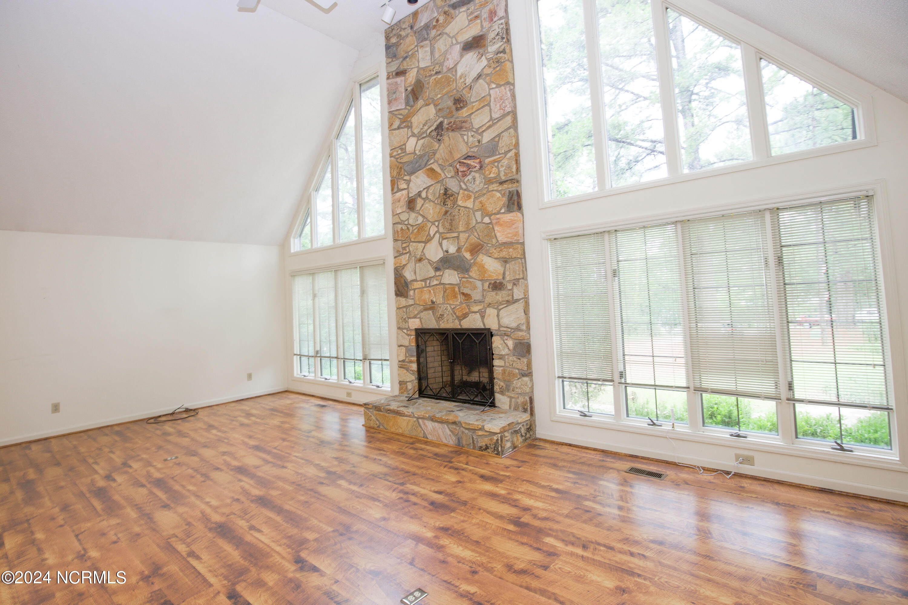 620 Diamondhead Drive S Property Photo 19