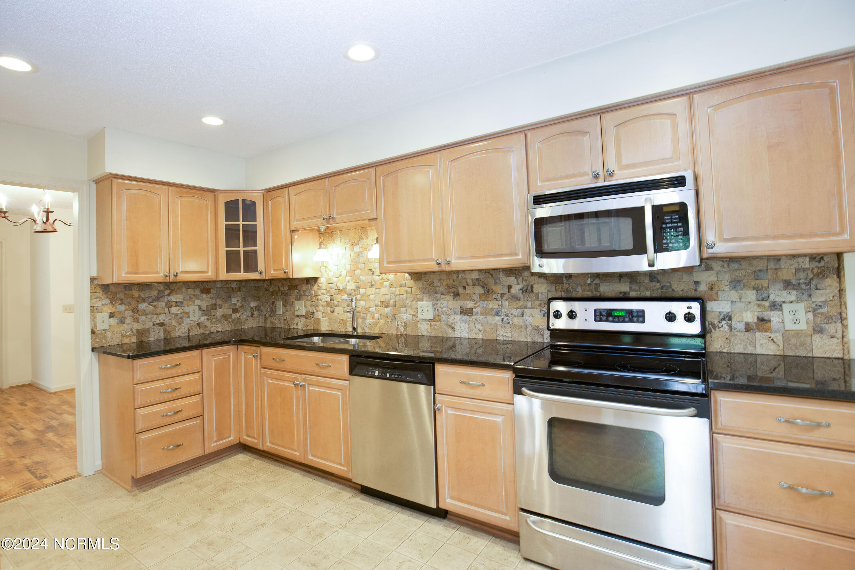 620 Diamondhead Drive S Property Photo 24