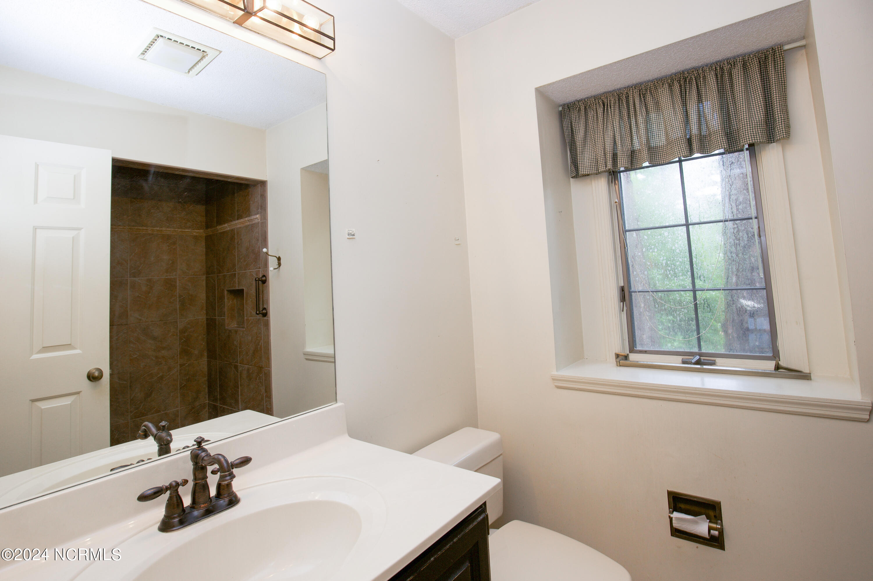 620 Diamondhead Drive S Property Photo 47