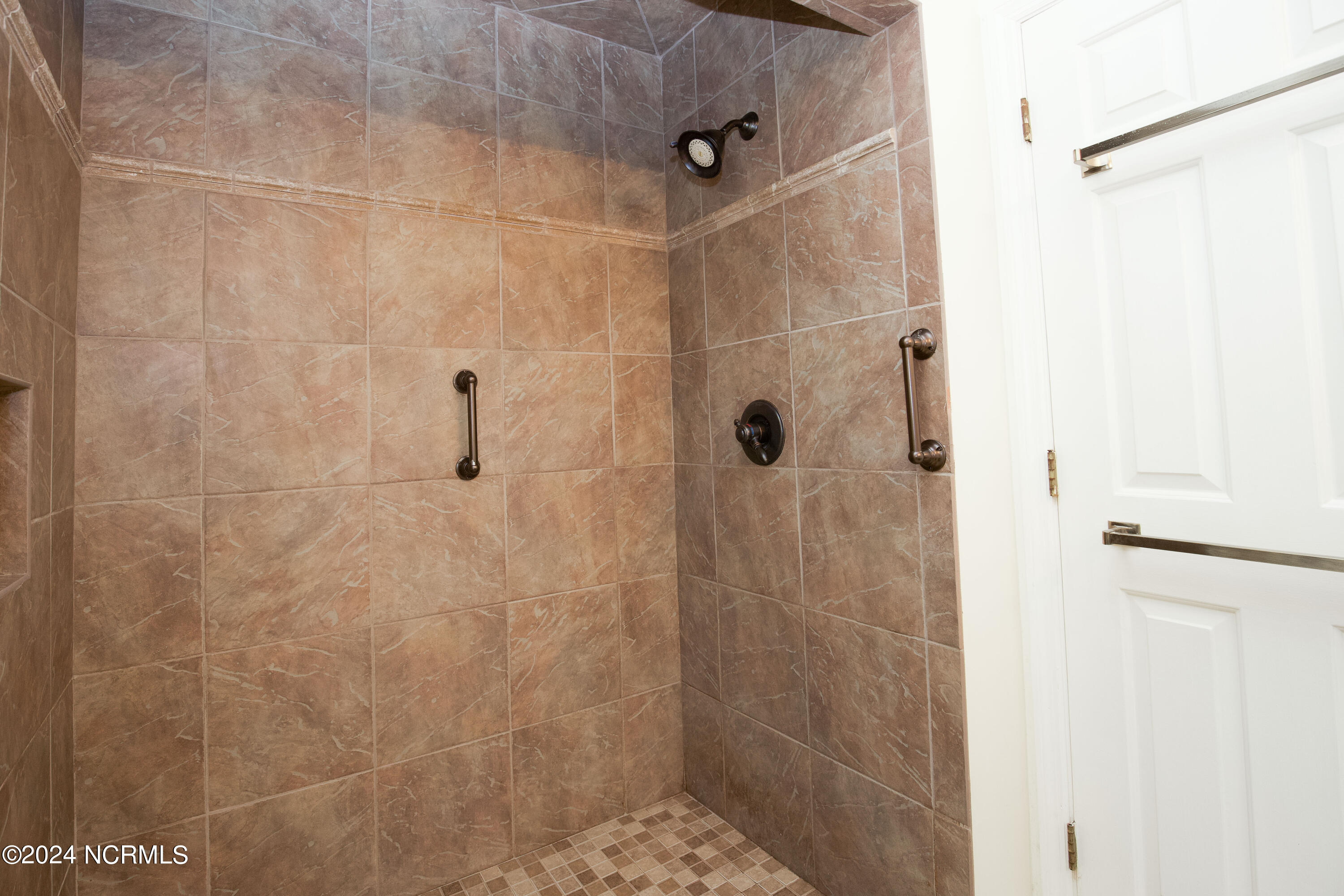 620 Diamondhead Drive S Property Photo 48