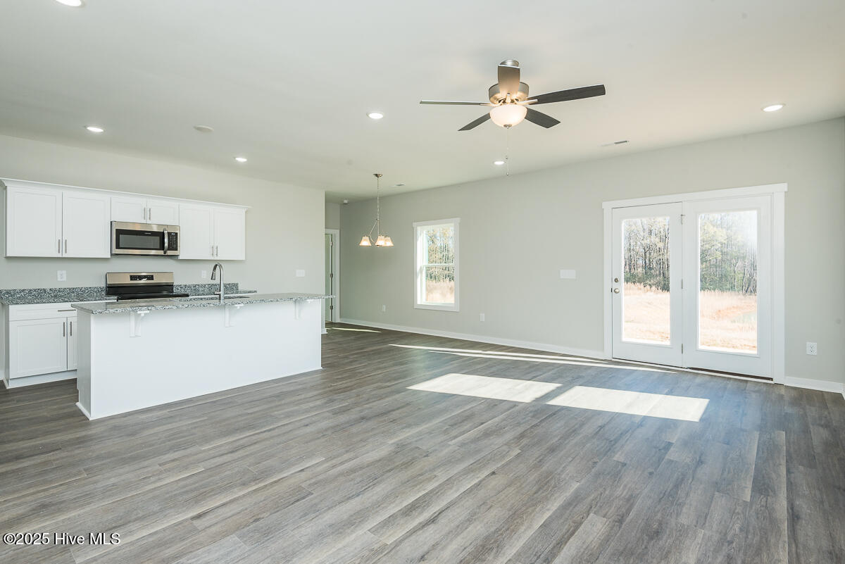 300 Yellowwood Avenue Property Photo 11