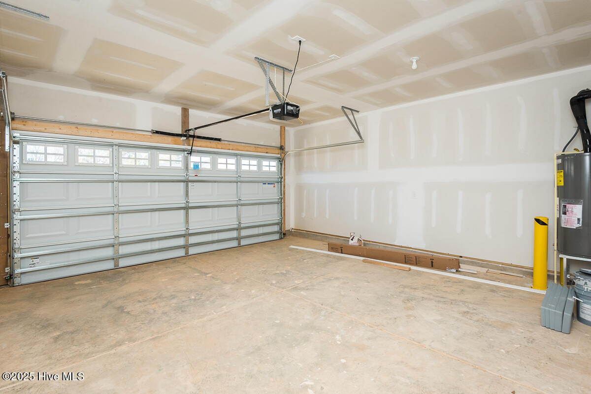 300 Yellowwood Avenue Property Photo 18