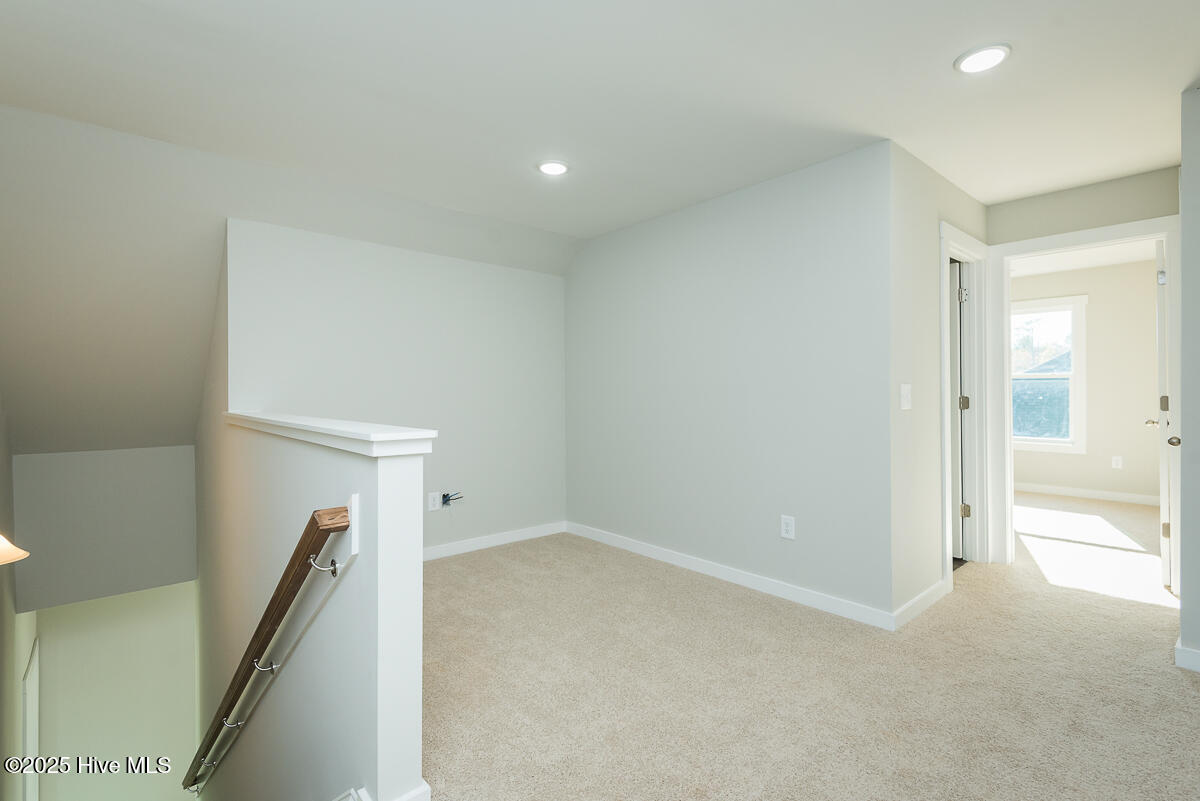 300 Yellowwood Avenue Property Photo 23
