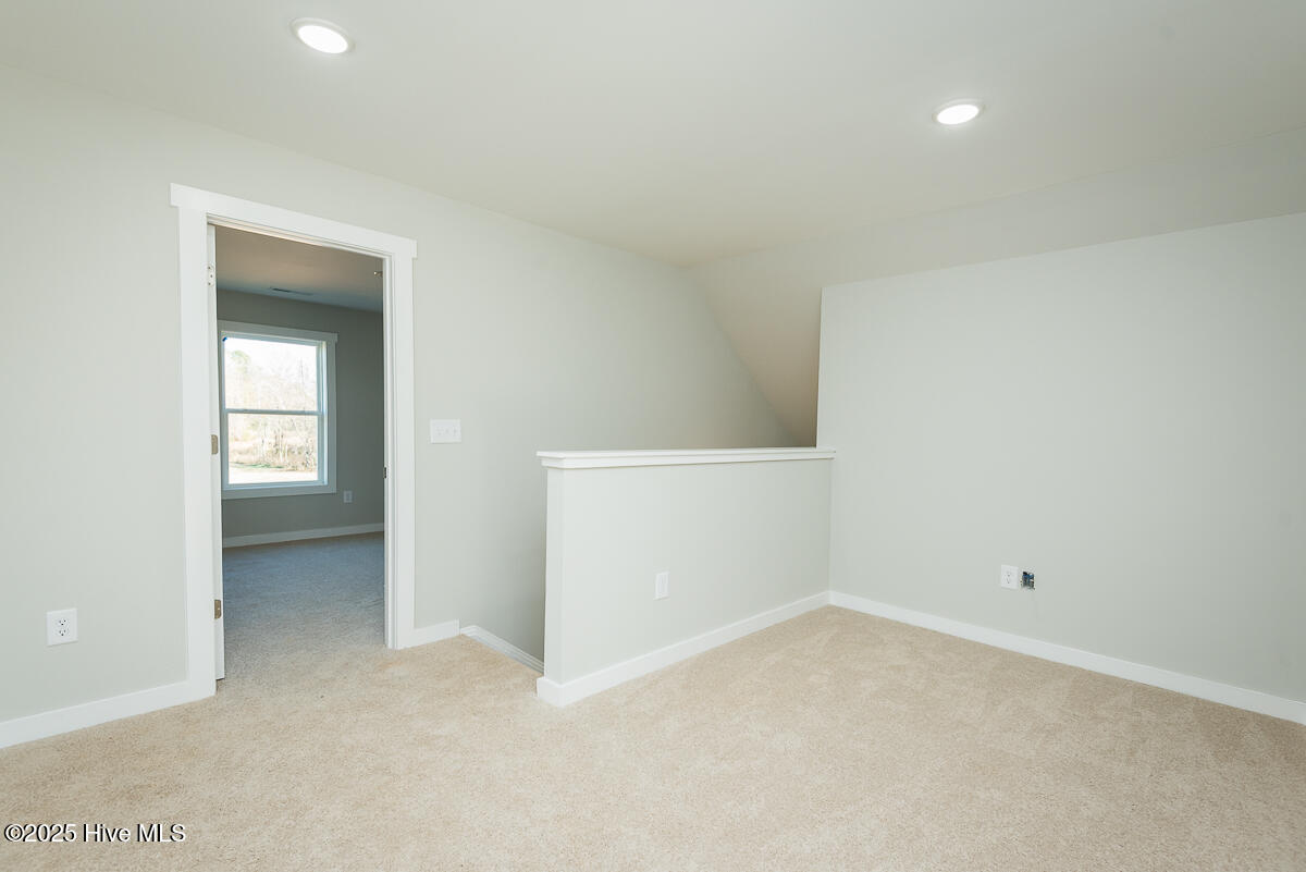 300 Yellowwood Avenue Property Photo 24