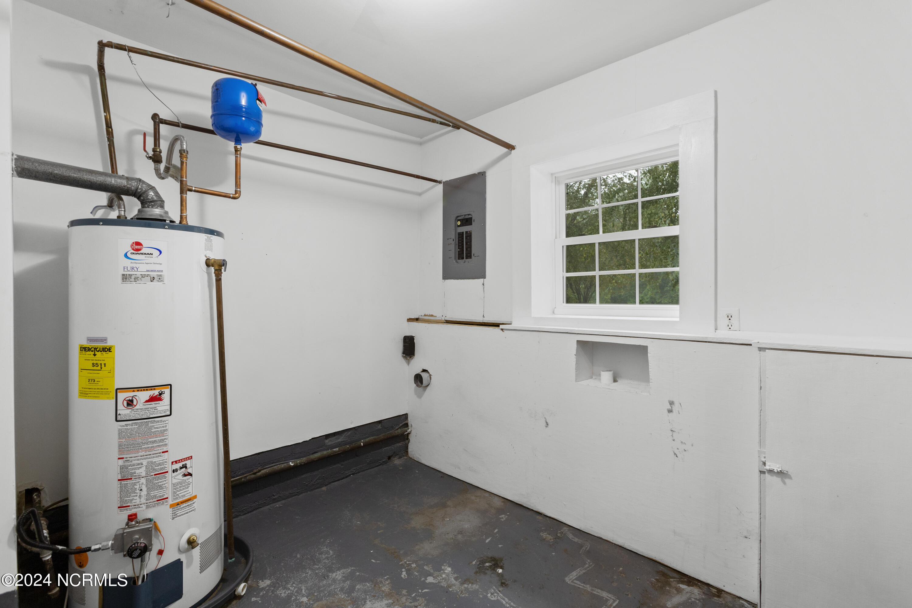 816 River Road Property Photo 18