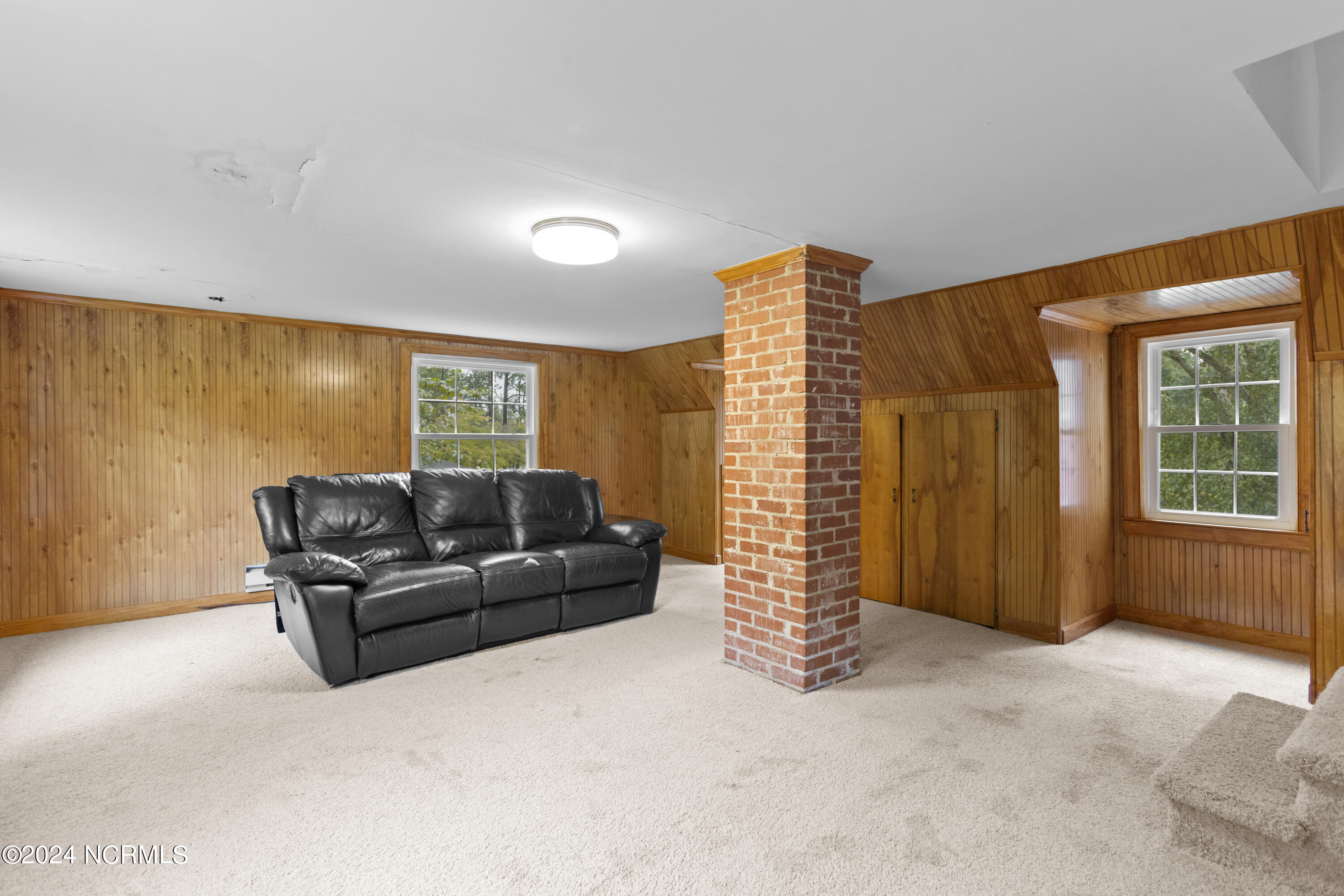 816 River Road Property Photo 37