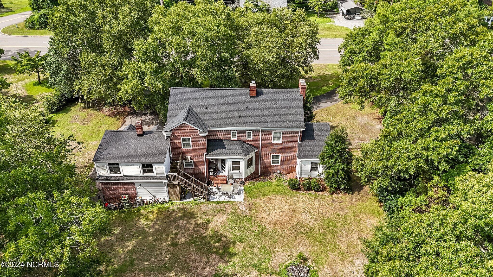 816 River Road Property Photo 44