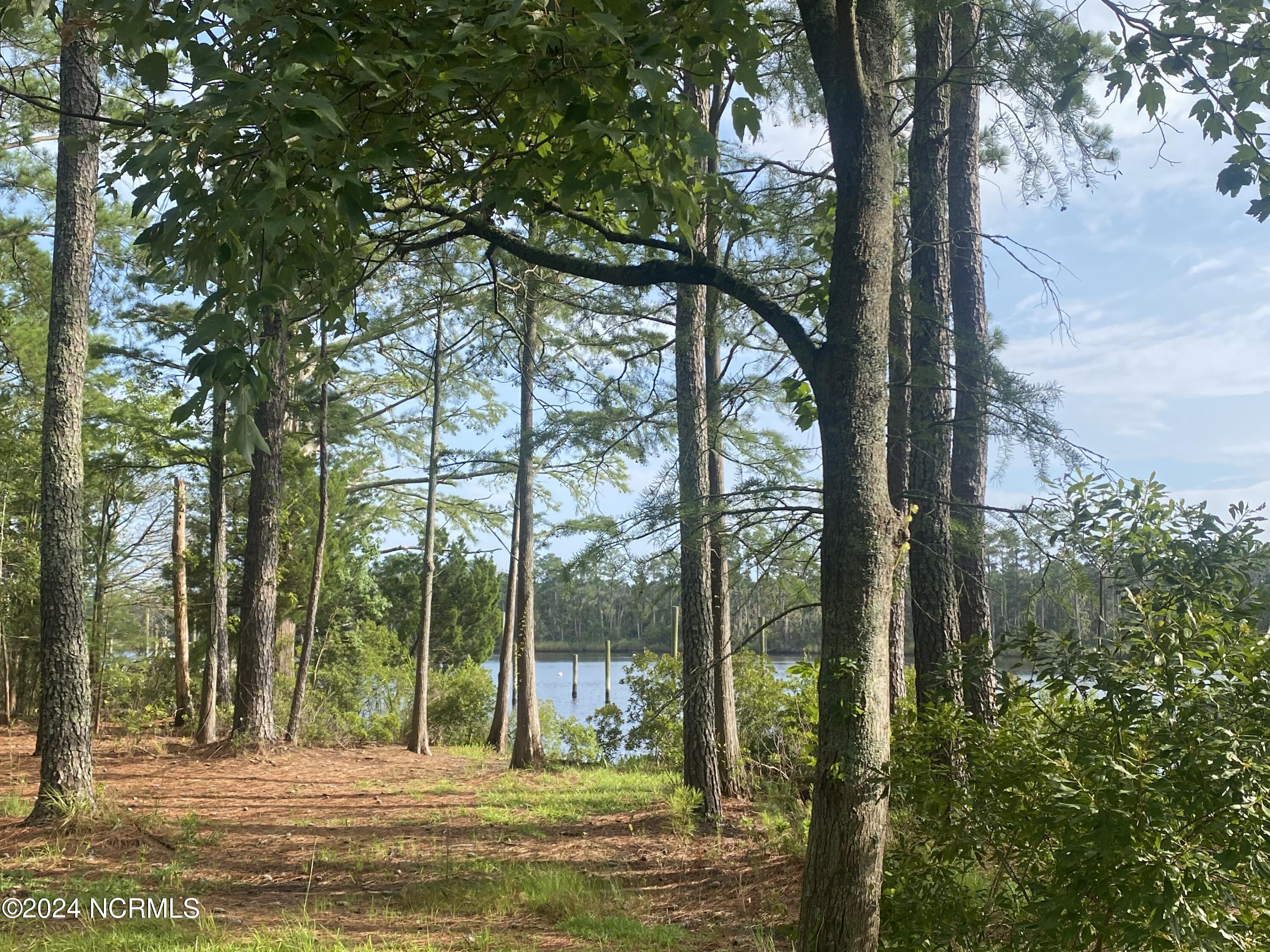 5314 Trade Winds Road Property Photo 2