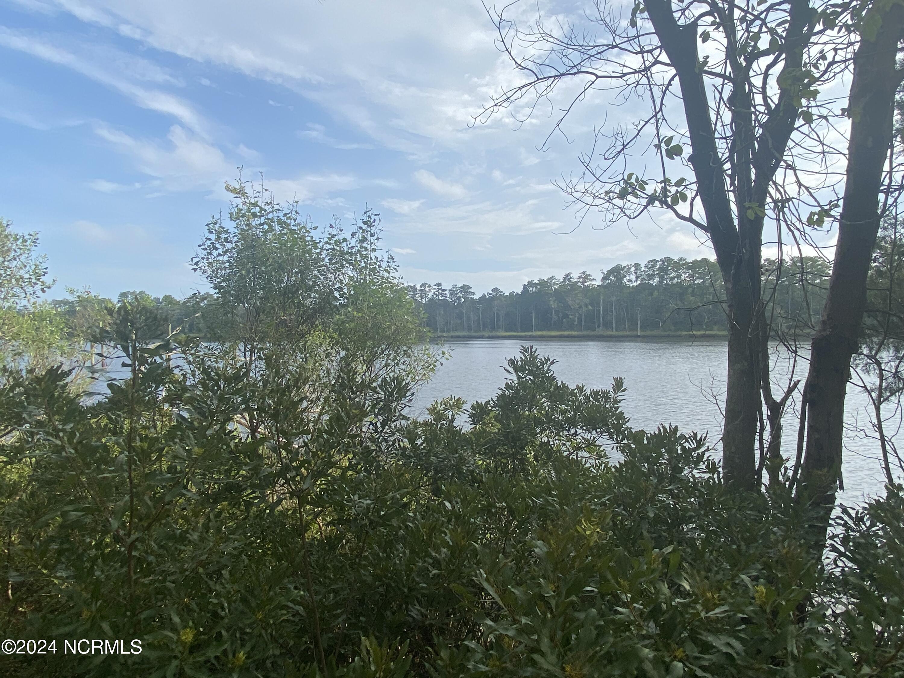 5314 Trade Winds Road Property Photo 5