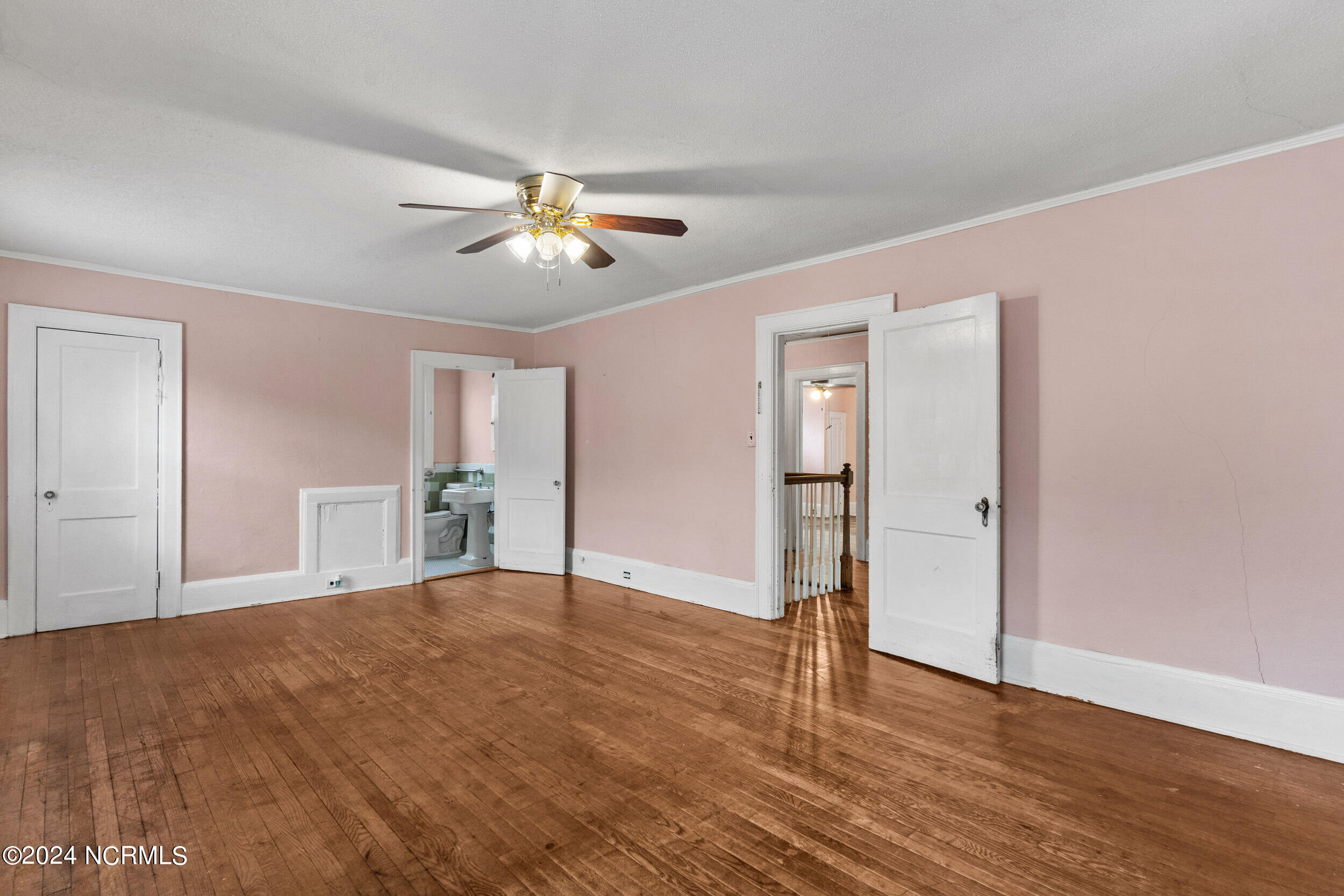418 Orange Street Property Photo 25
