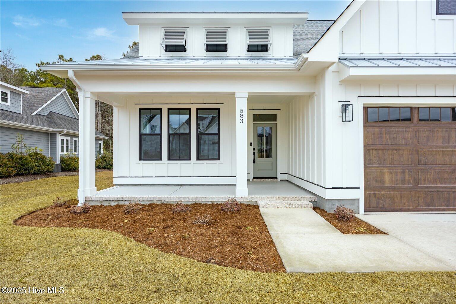 583 Moss Lake Lane Property Photo 3