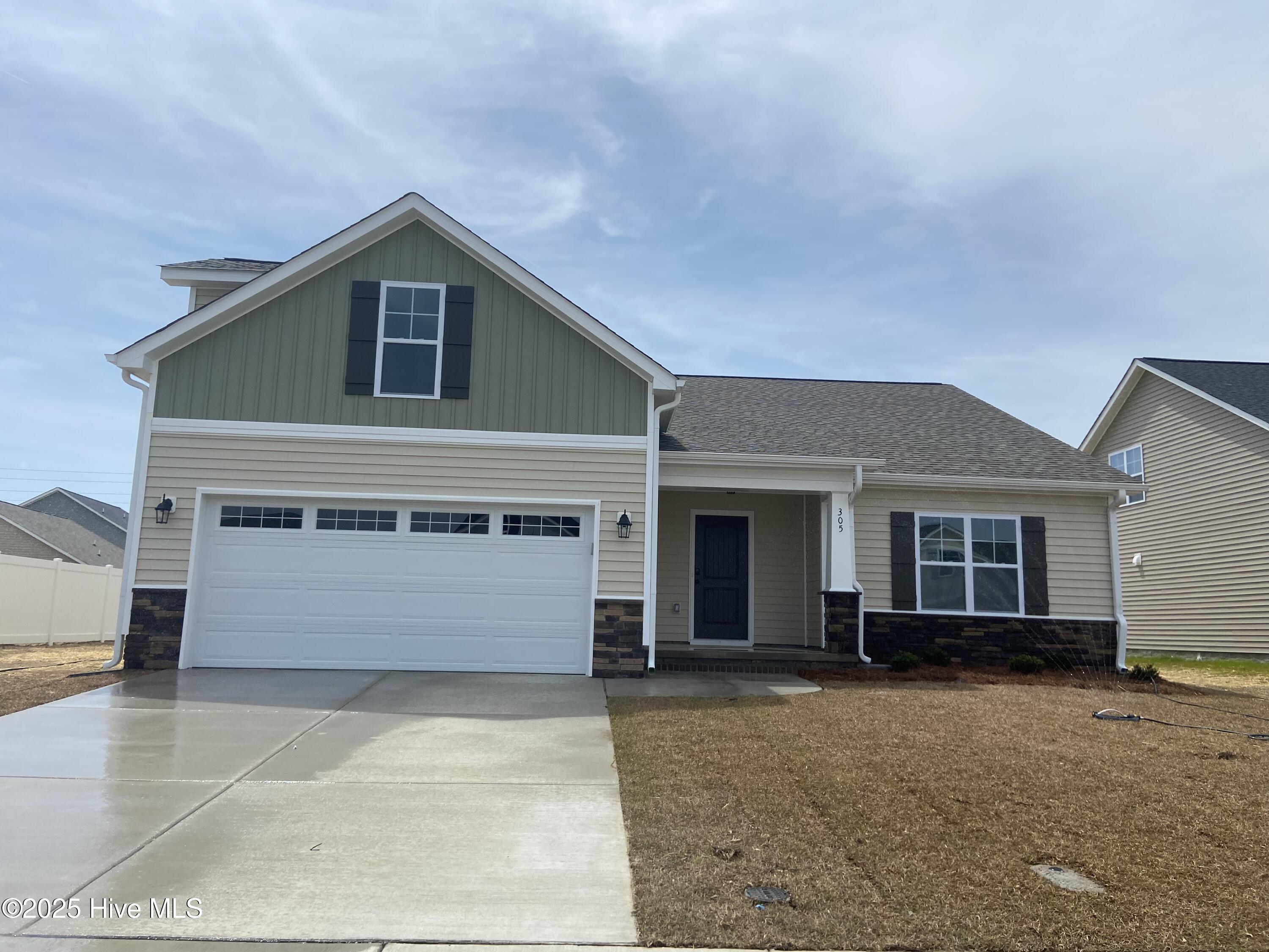 305 Oleander Drive Property Photo