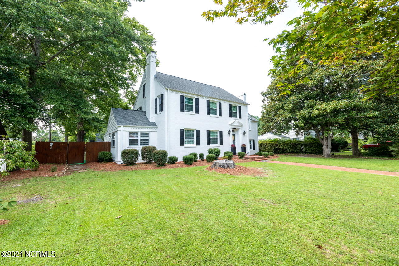 1048 E Rock Spring Road Property Photo 2