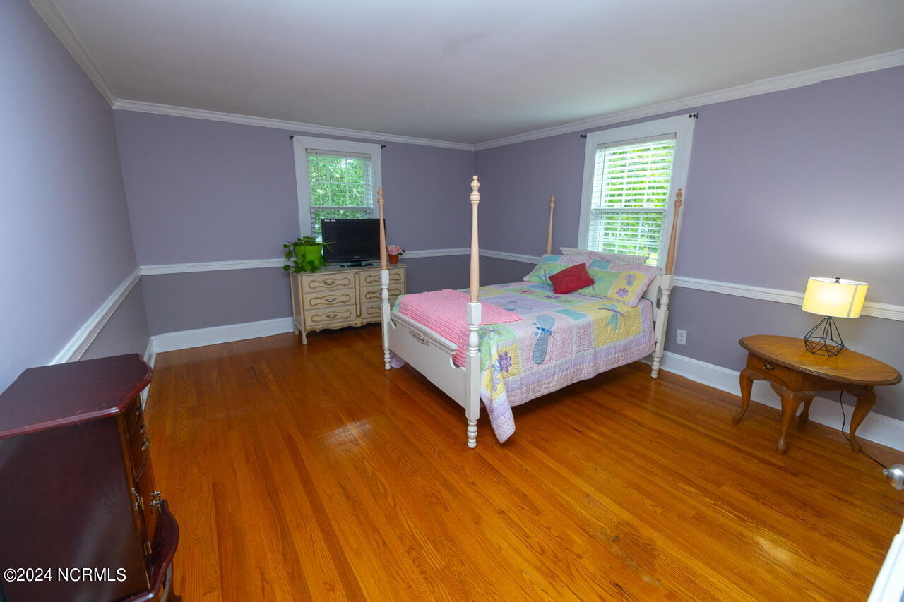 1048 E Rock Spring Road Property Photo 34