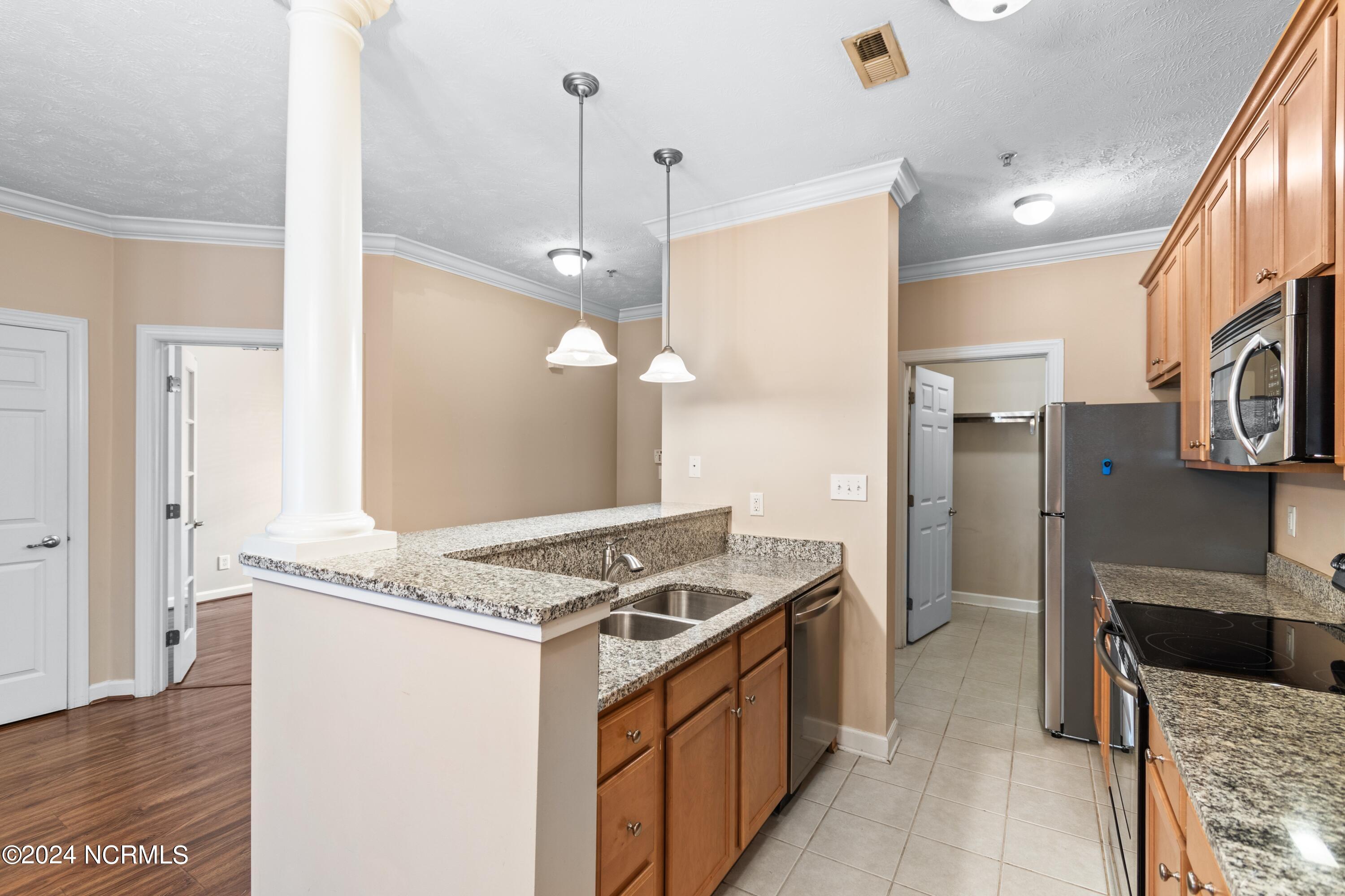 7827 High Market Street Unit 3 Property Photo 5