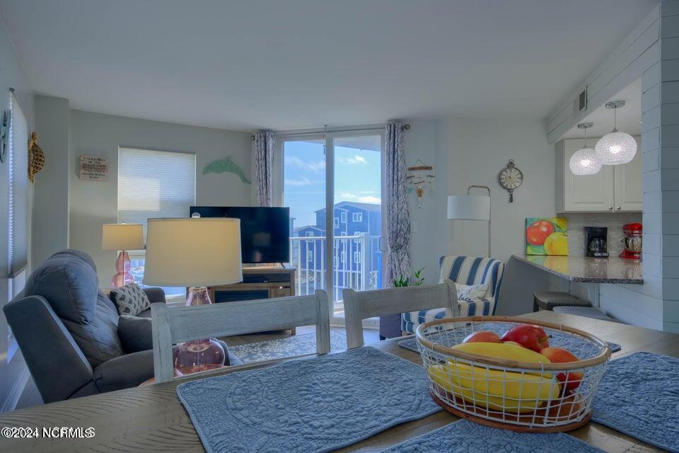 2000 New River Inlet Road 3214 Property Photo 5