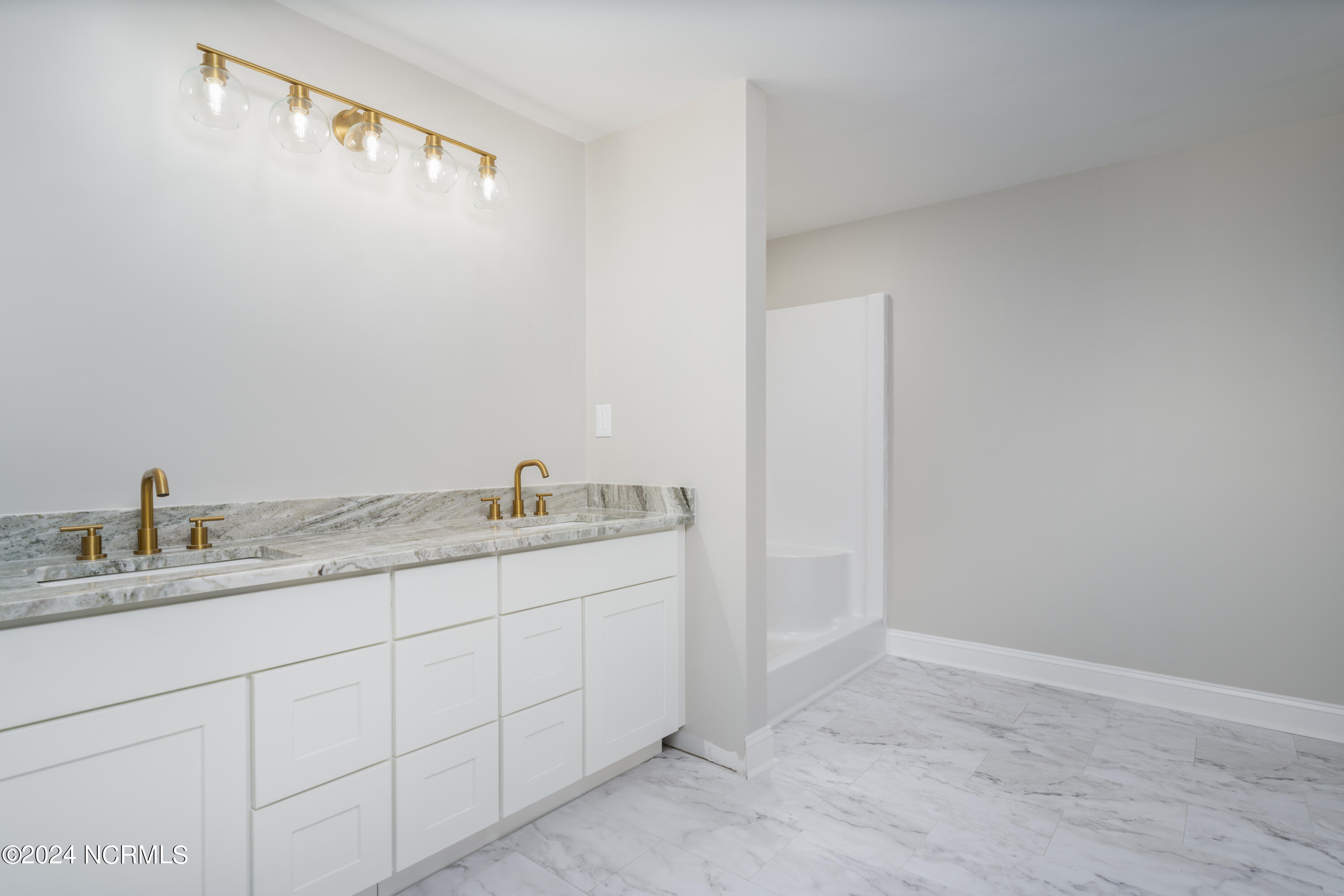 108 E Hargett Street Property Photo 21