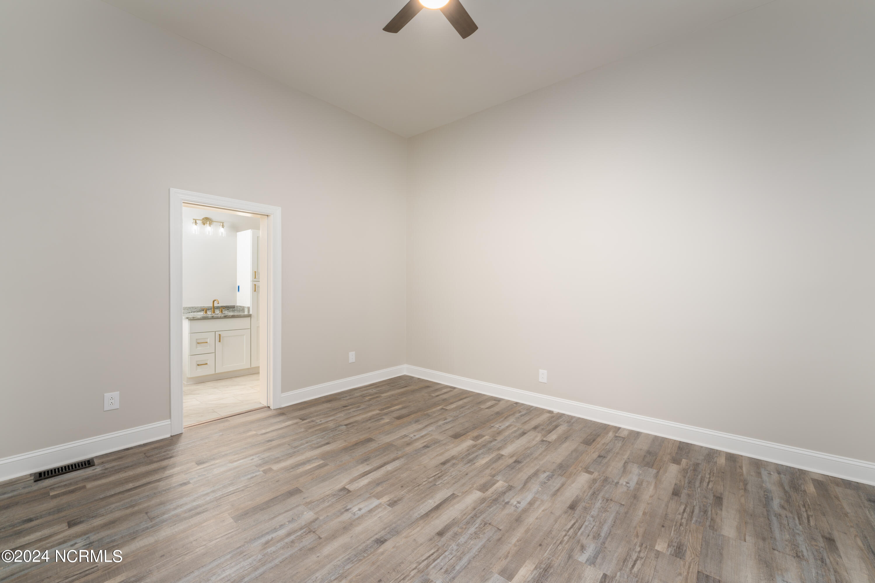 108 E Hargett Street Property Photo 27