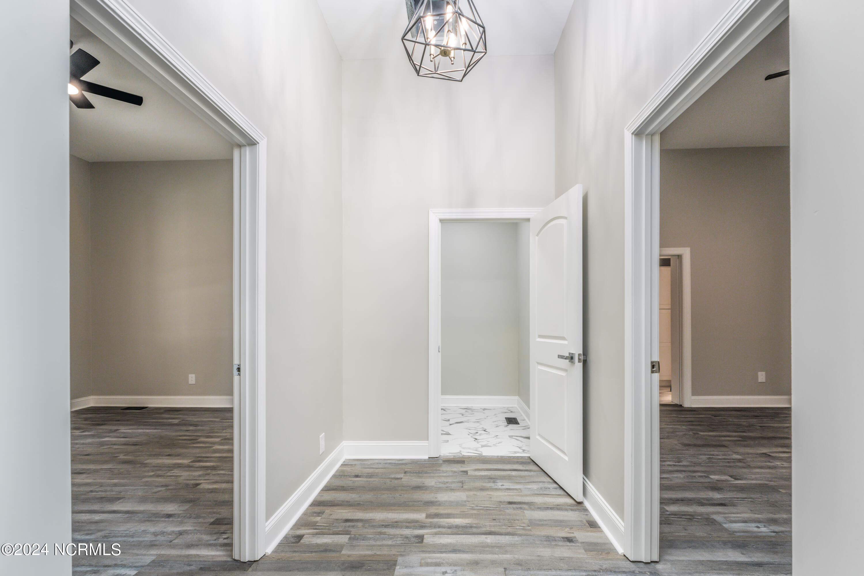 108 E Hargett Street Property Photo 33