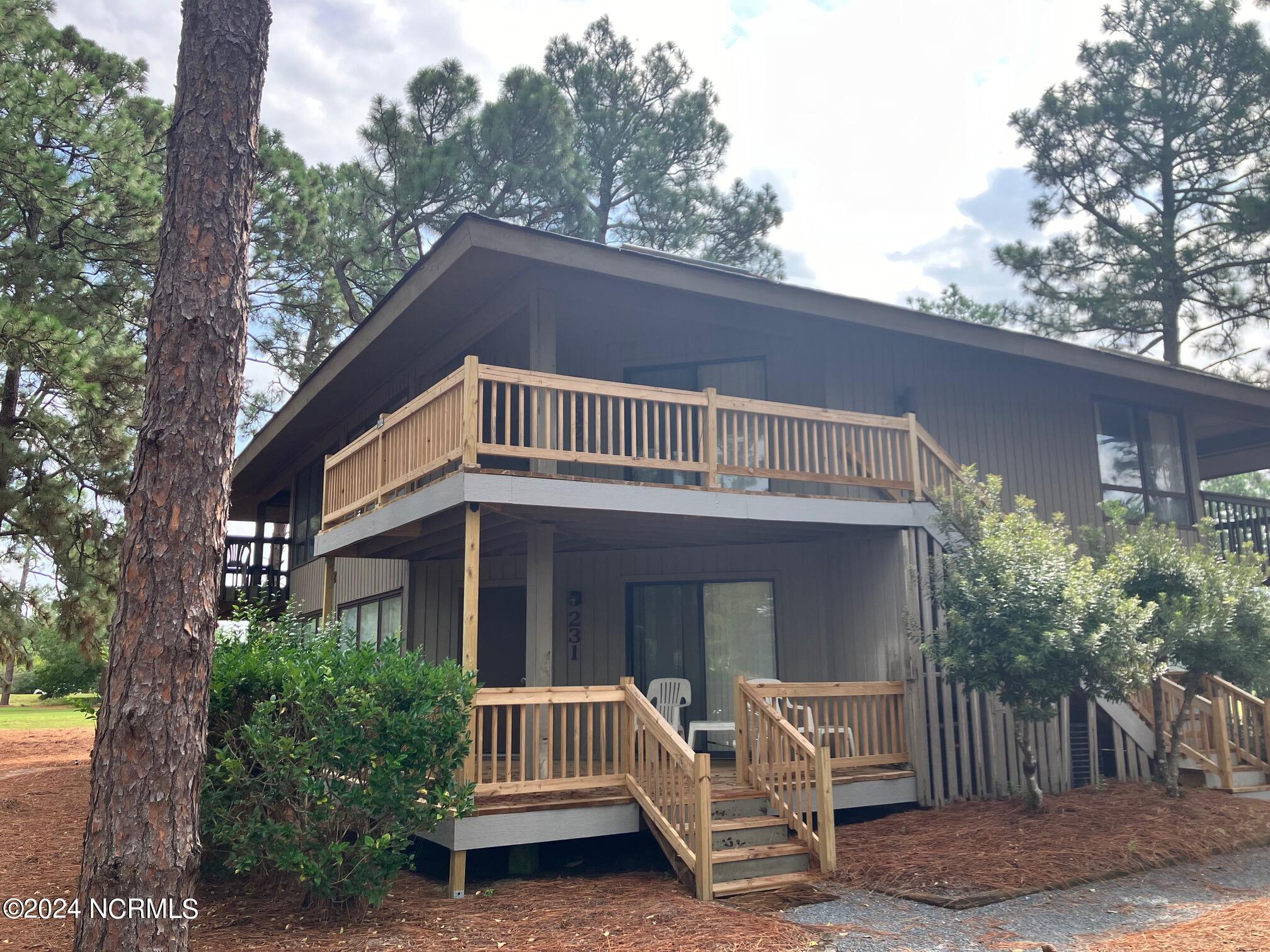 232 Foxkroft Drive Property Photo