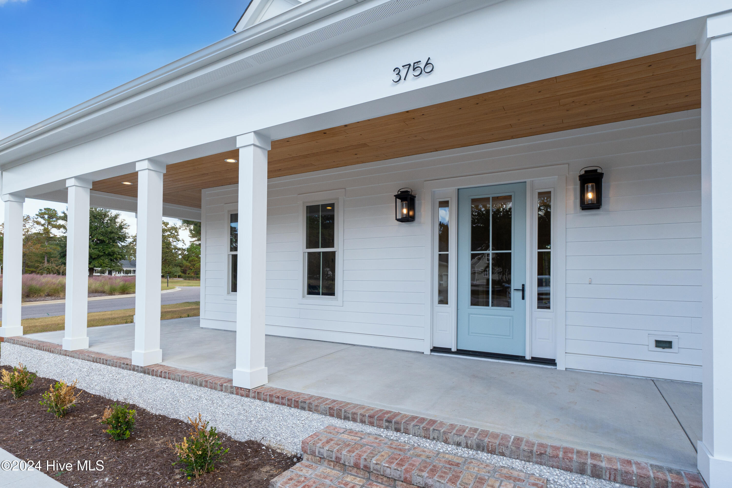 3756 Friendly Orange Court Property Photo 16