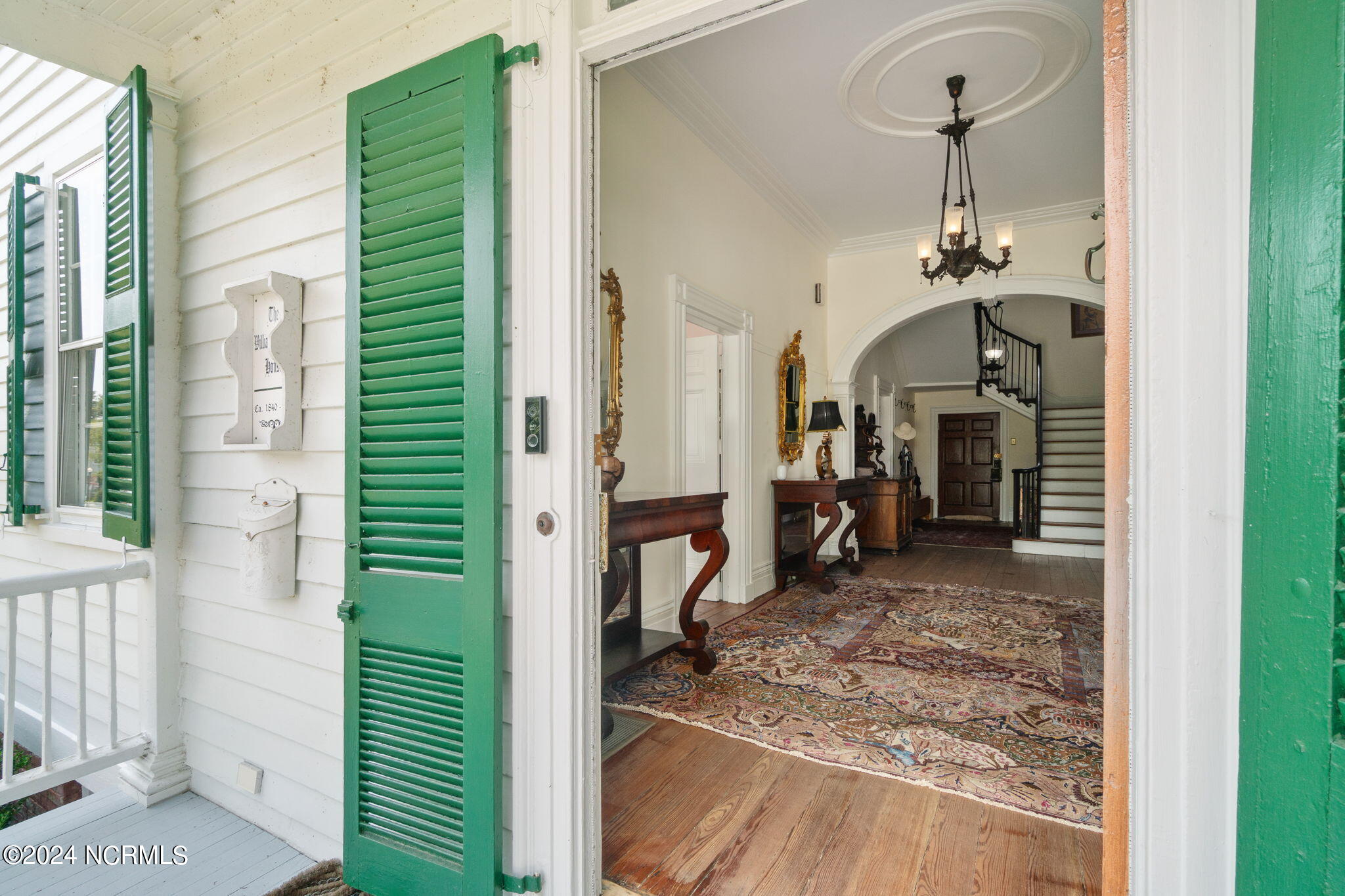 613 Broad Street Property Photo 11