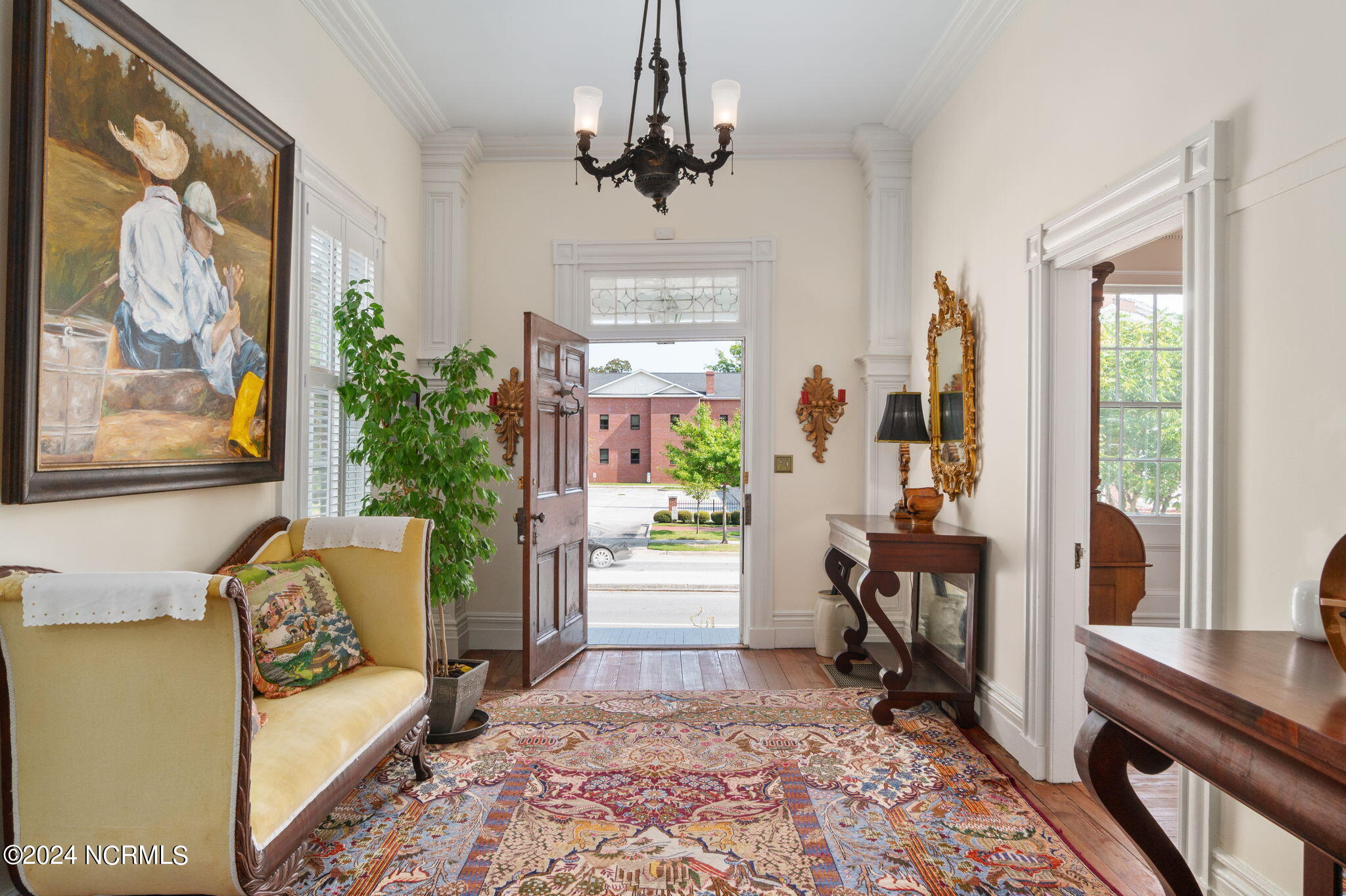 613 Broad Street Property Photo 12