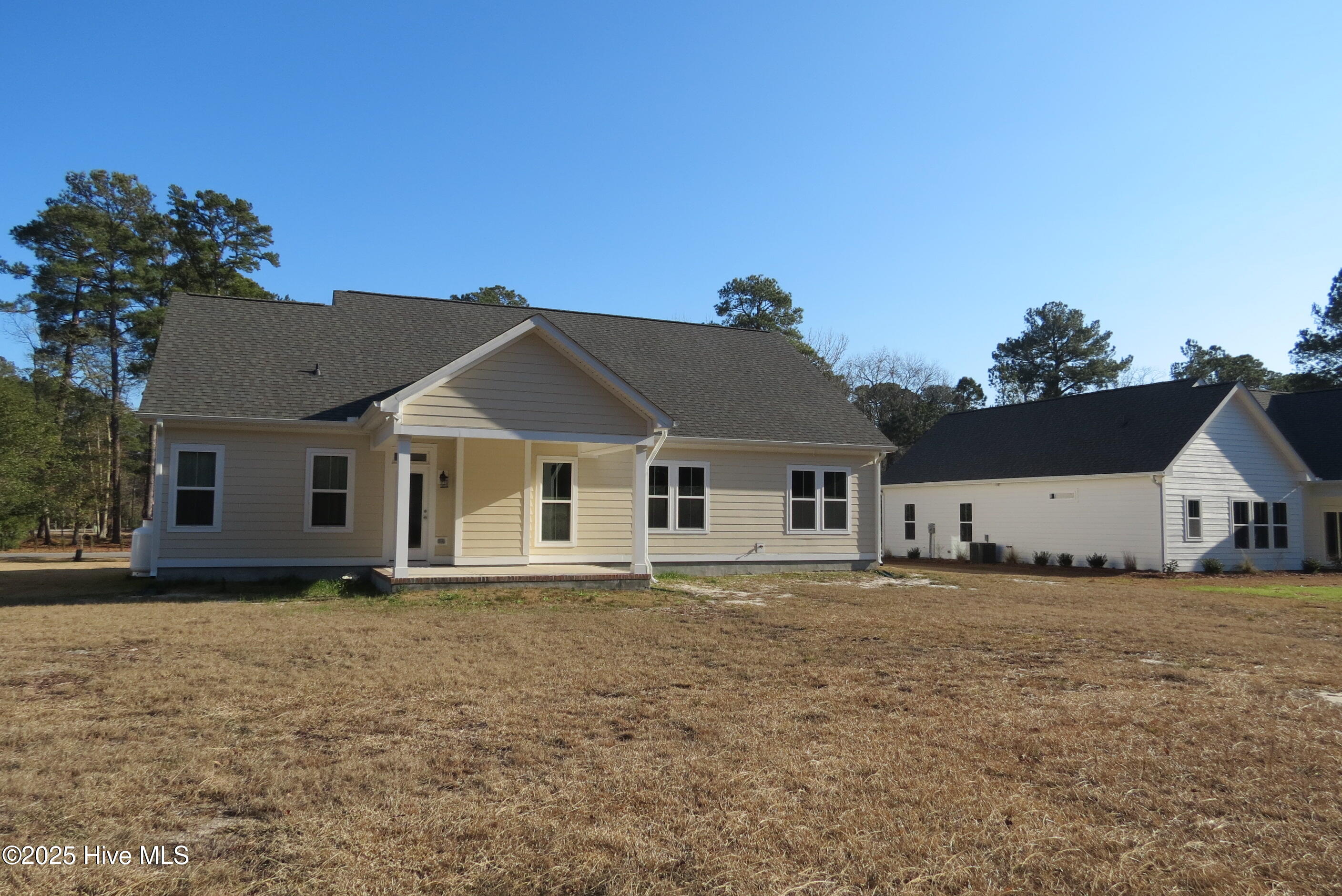 615 Windward Drive Property Photo 5