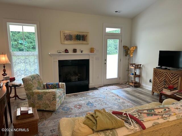 615 Windward Drive Property Photo 7