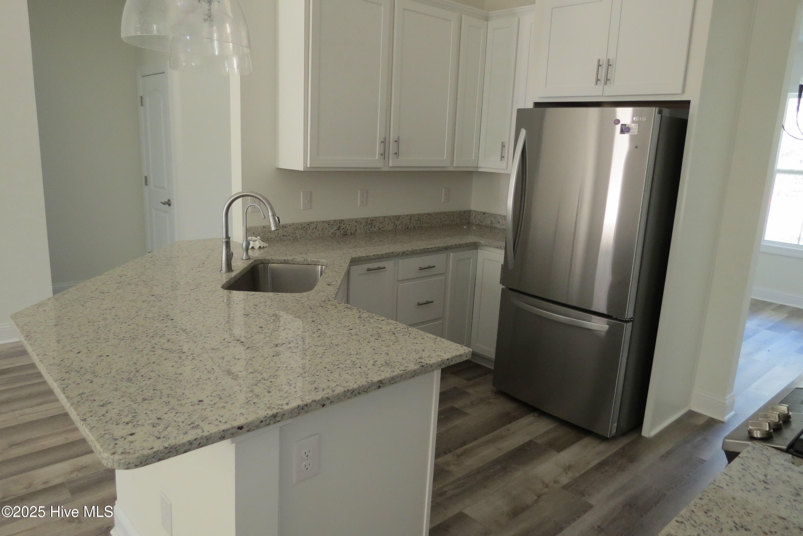 615 Windward Drive Property Photo 12