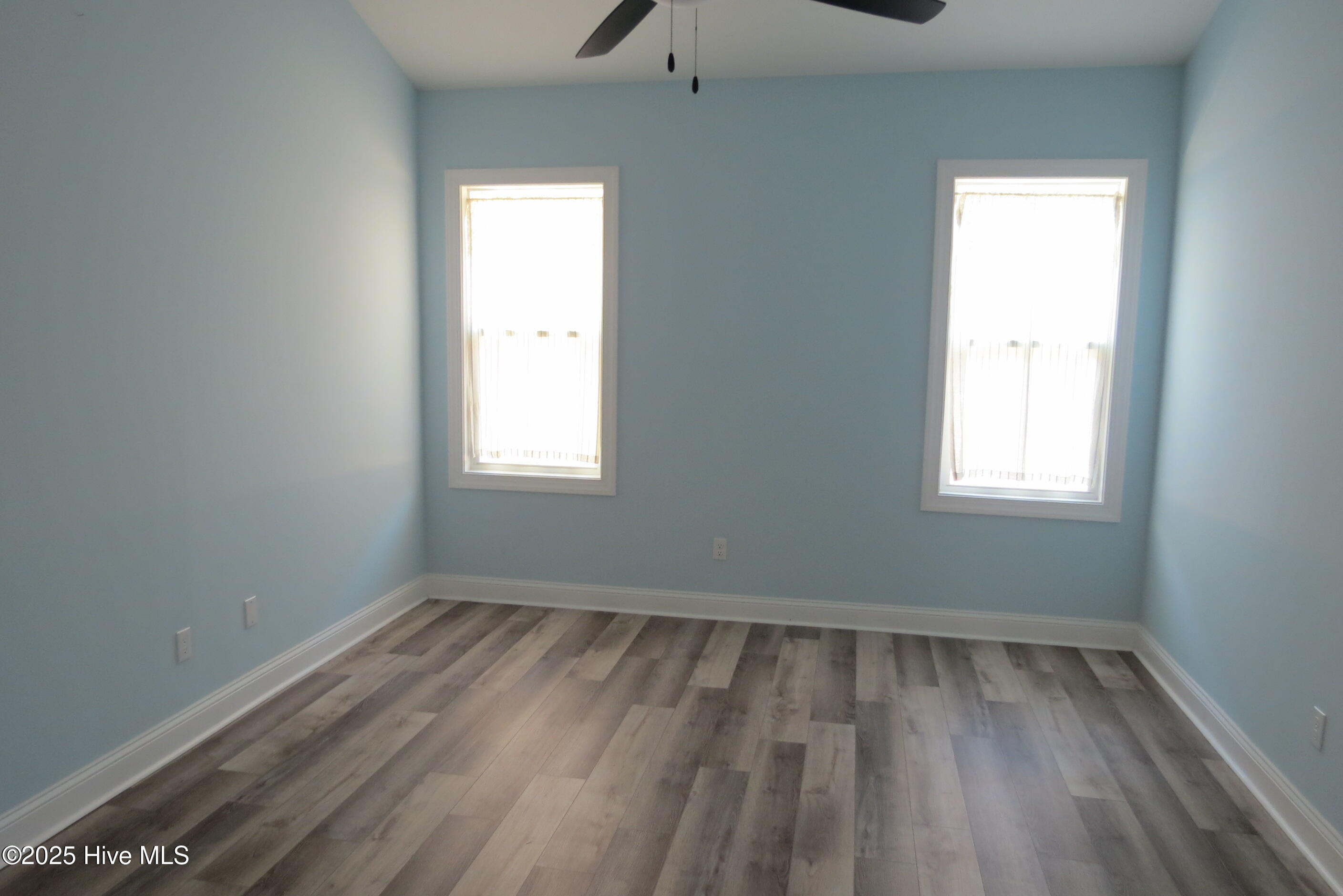 615 Windward Drive Property Photo 17