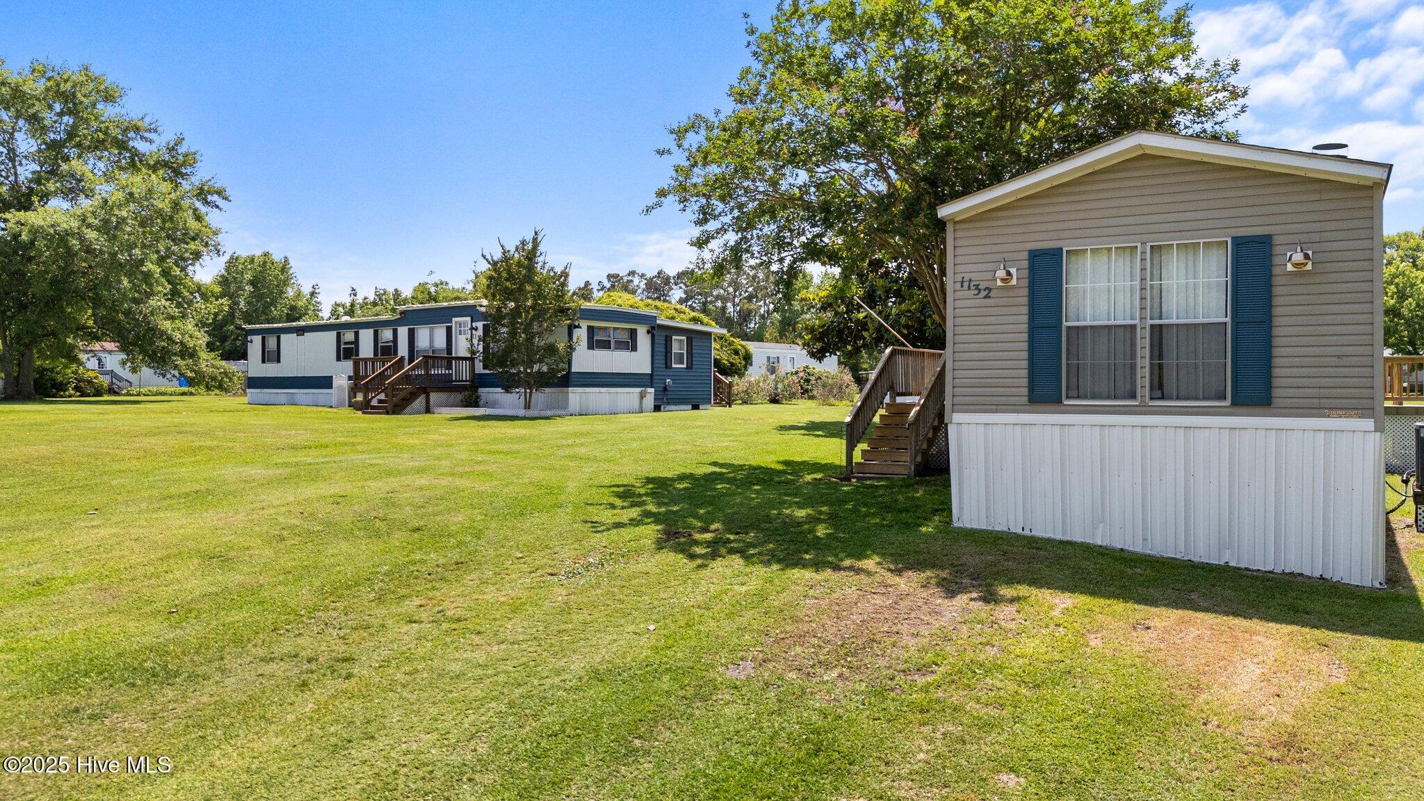 1136 &1132 Glancy Road Property Photo 1