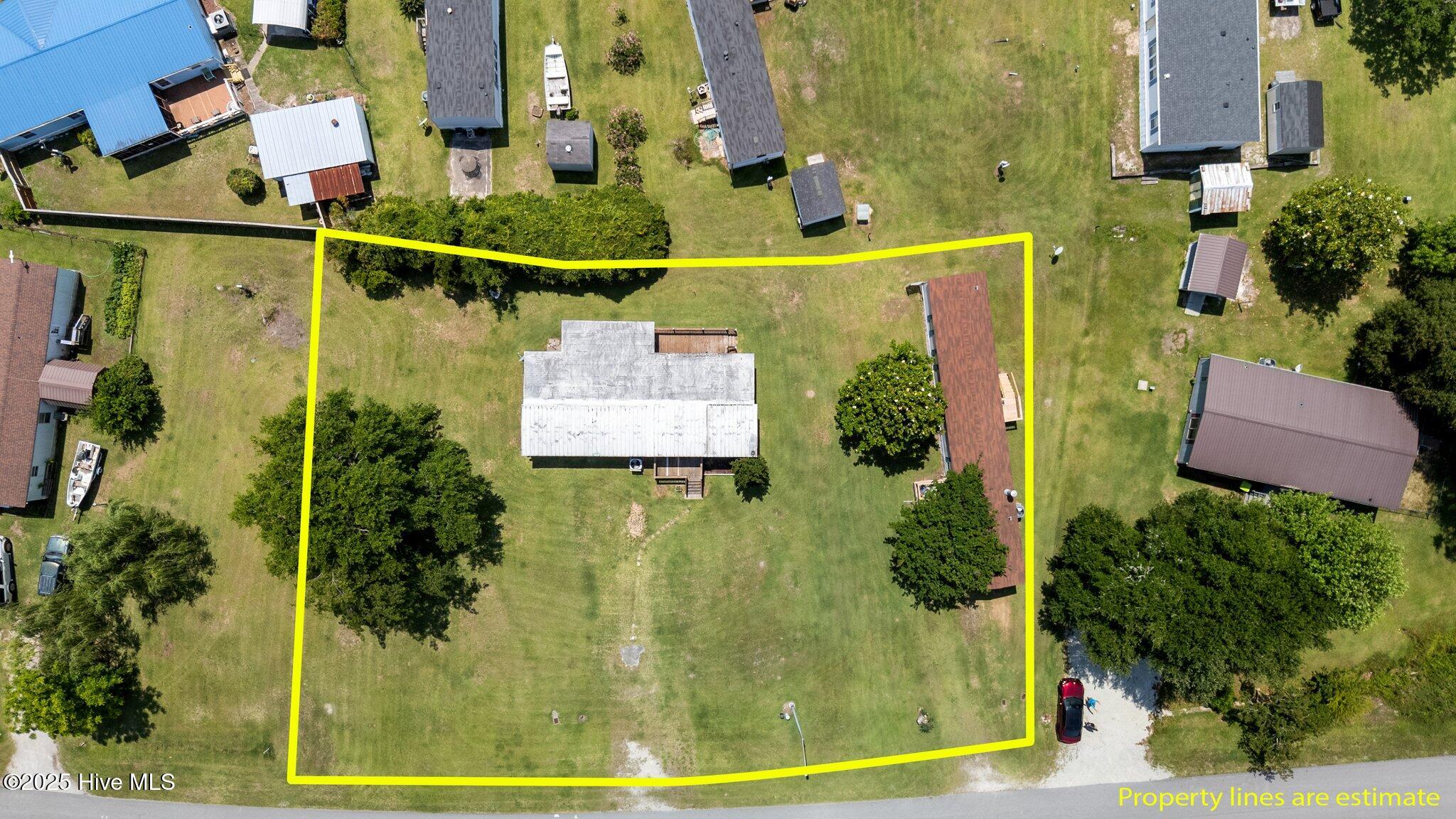 1136 &1132 Glancy Road Property Photo 4