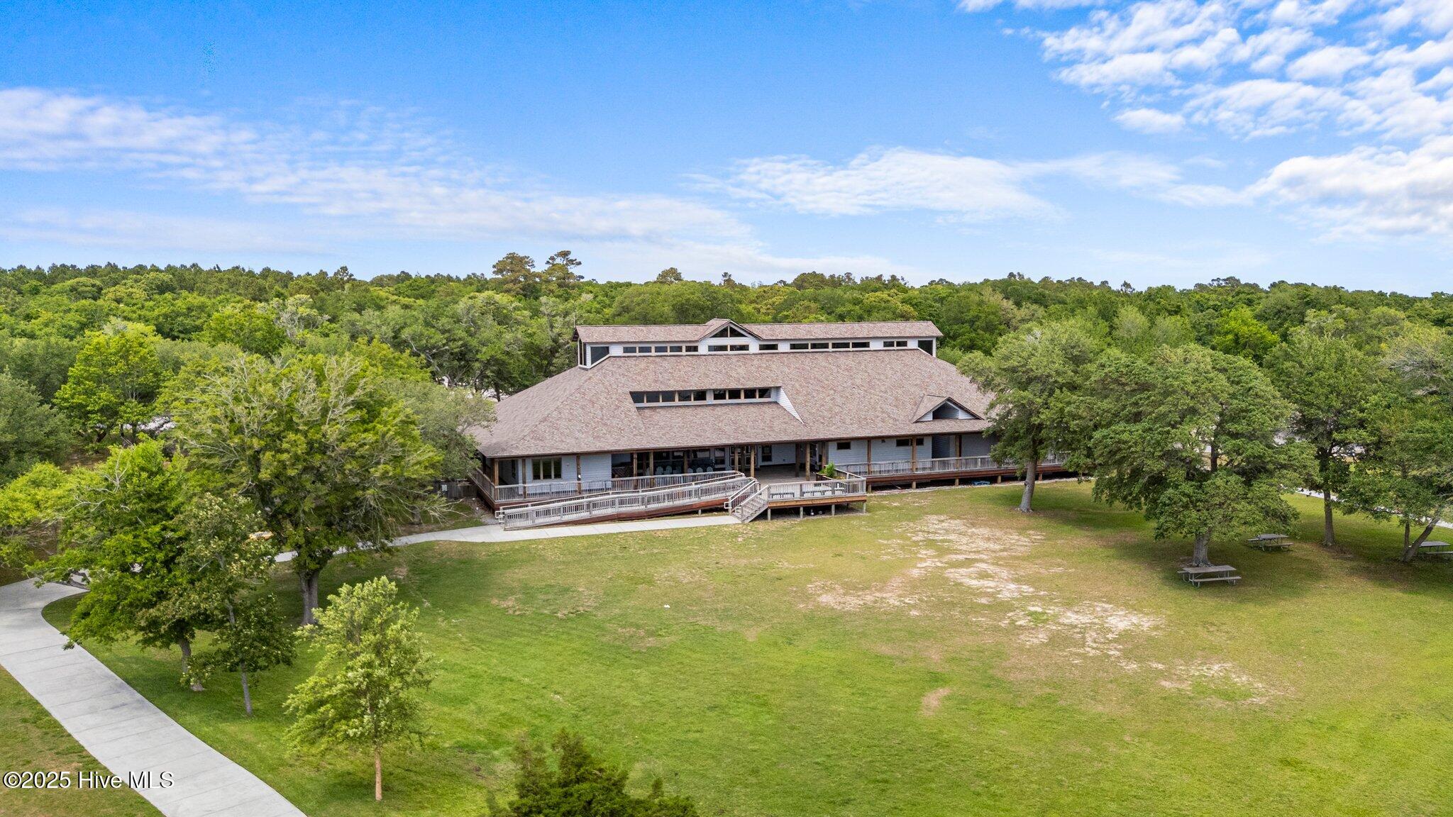 1136 &1132 Glancy Road Property Photo 11
